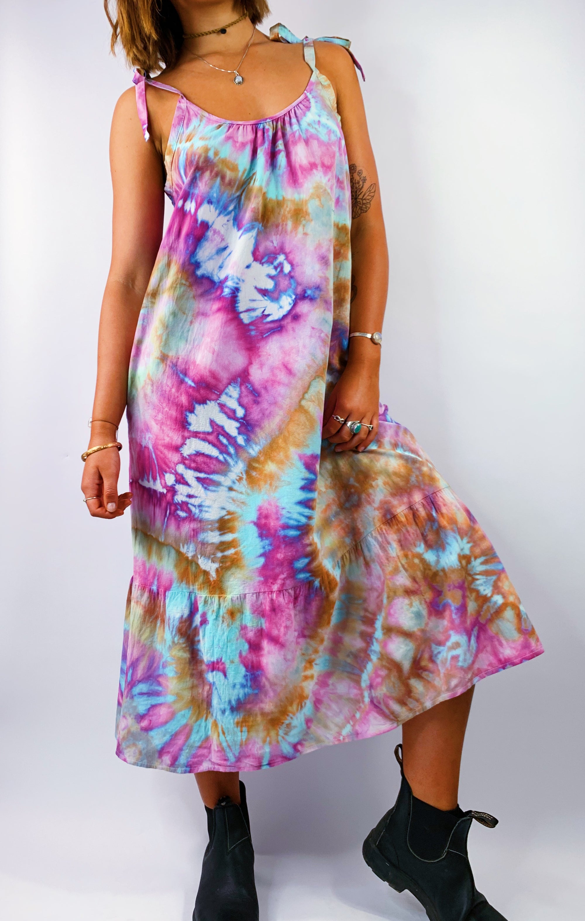 Midi Dresses