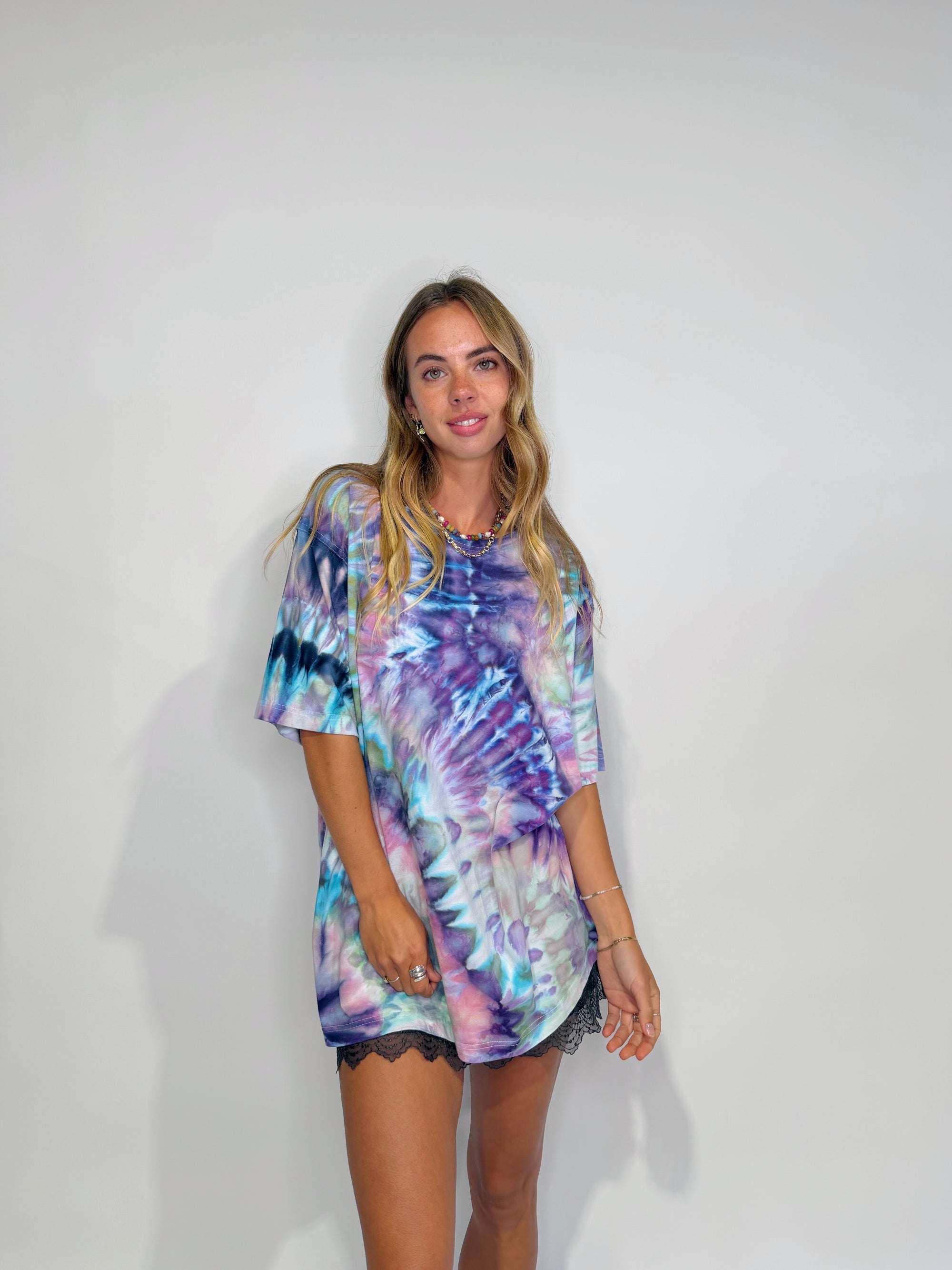Oversized Mum Tee - Size L/XL