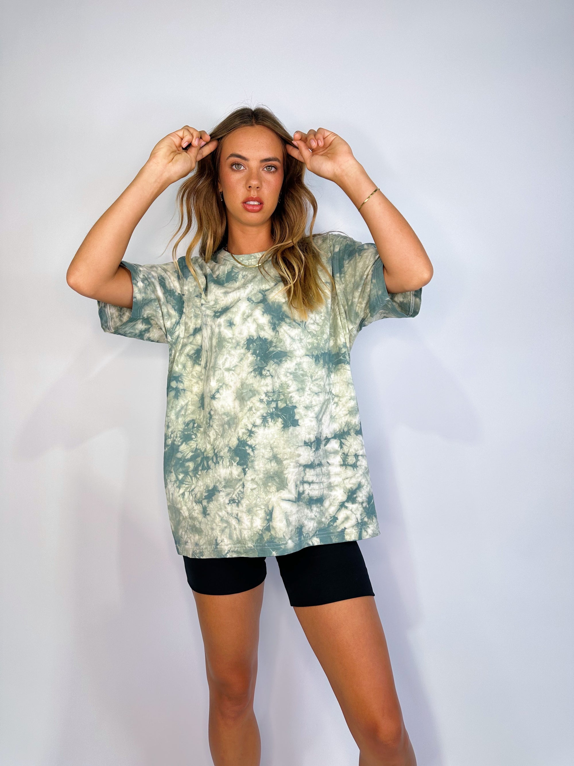 Oversized Mum Tee - Size S/M - Only Lovers Left