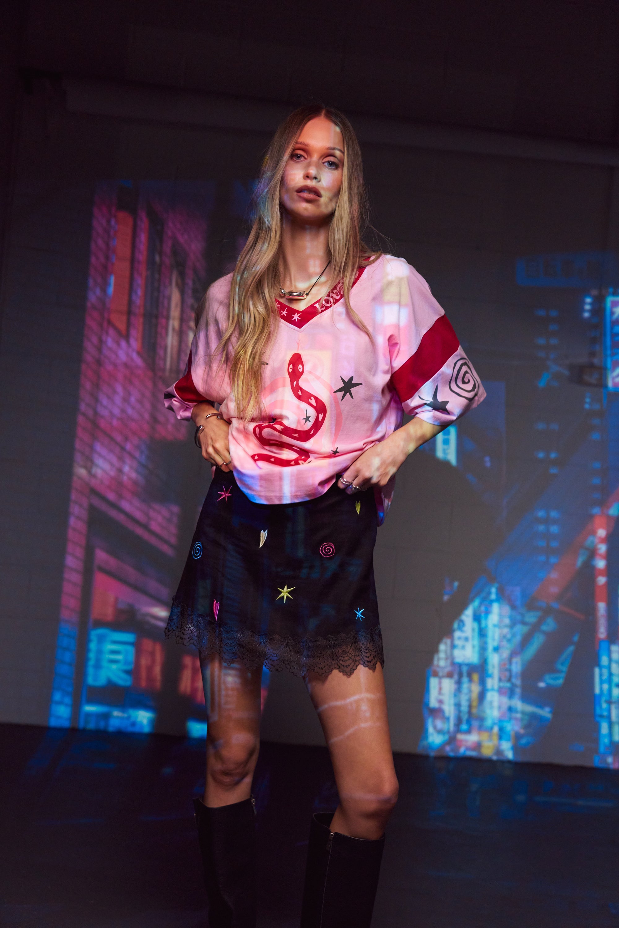 (WS) Serpent Tee ~ Pink - Only Lovers Left