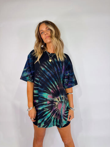 Oversized Mum Tee - Size L/XL