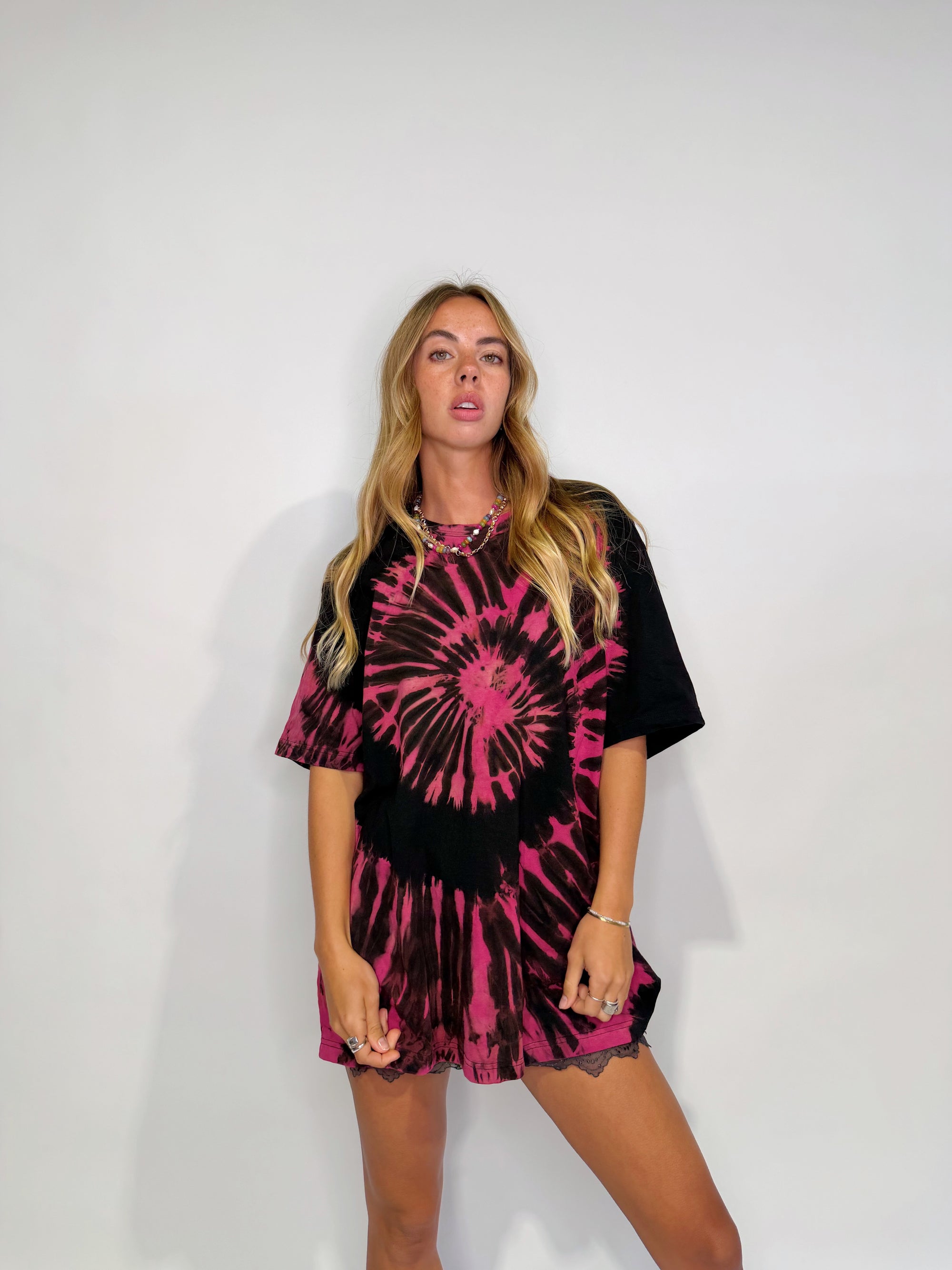 Oversized Mum Tee - Size L/XL