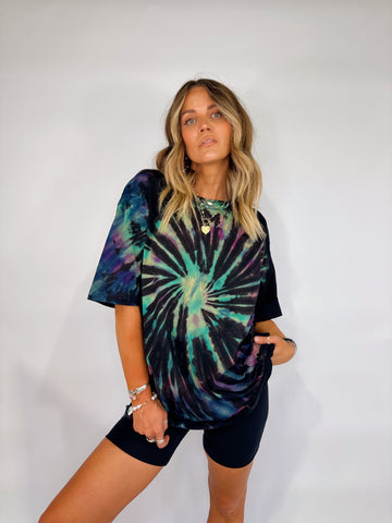 Oversized Mum Tee - Size L/XL