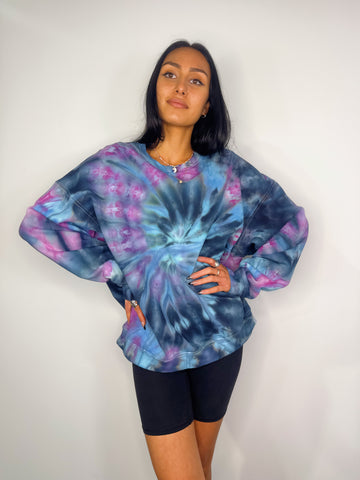Crew Neck Jumper - Size XL/2XL