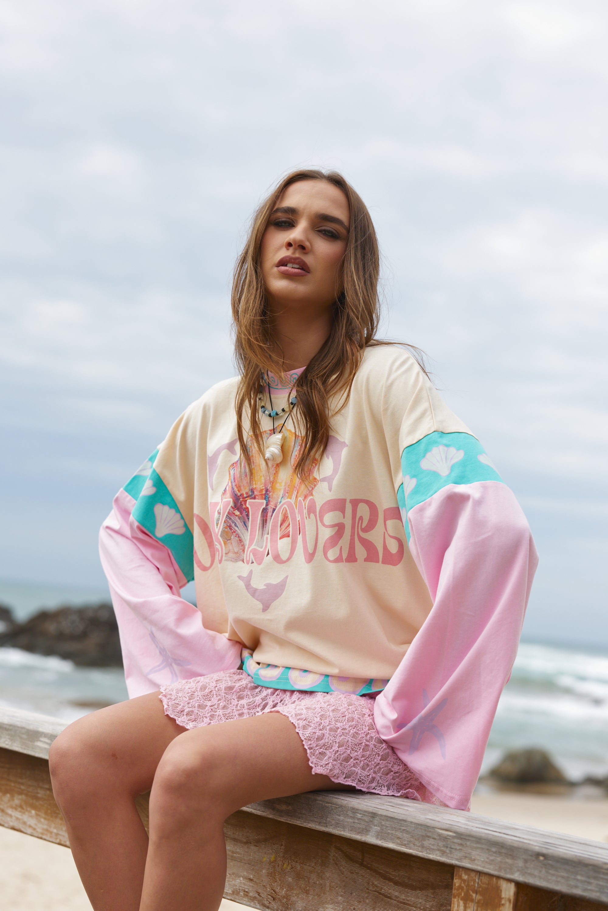 (WS) Dolphini Boxy Long Sleeve Tee - Only Lovers Left