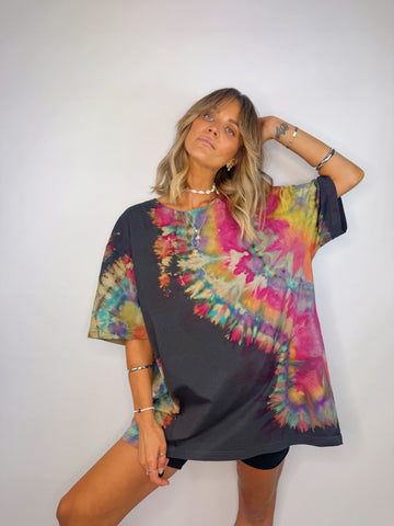 Oversized Mum Tee - Size 2XL/3XL