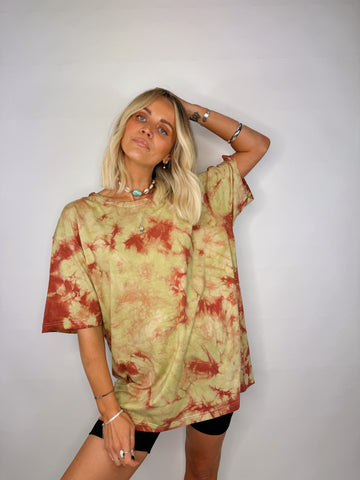 Oversized Mum Tee - Size L/XL