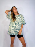 Oversized Mum Tee - Size L/XL