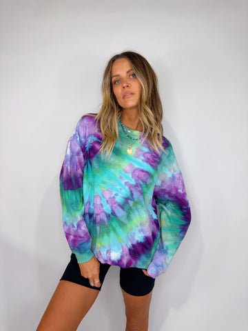 Crew Neck Jumper - Size M/L