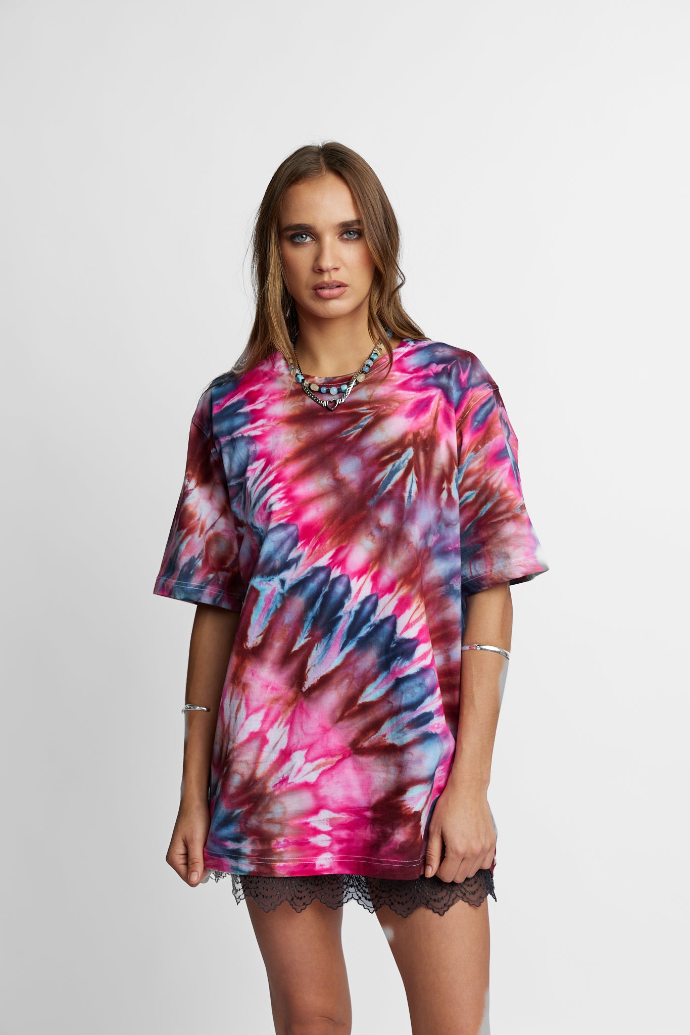 Oversized Mum Tee - Size S/M - Only Lovers Left