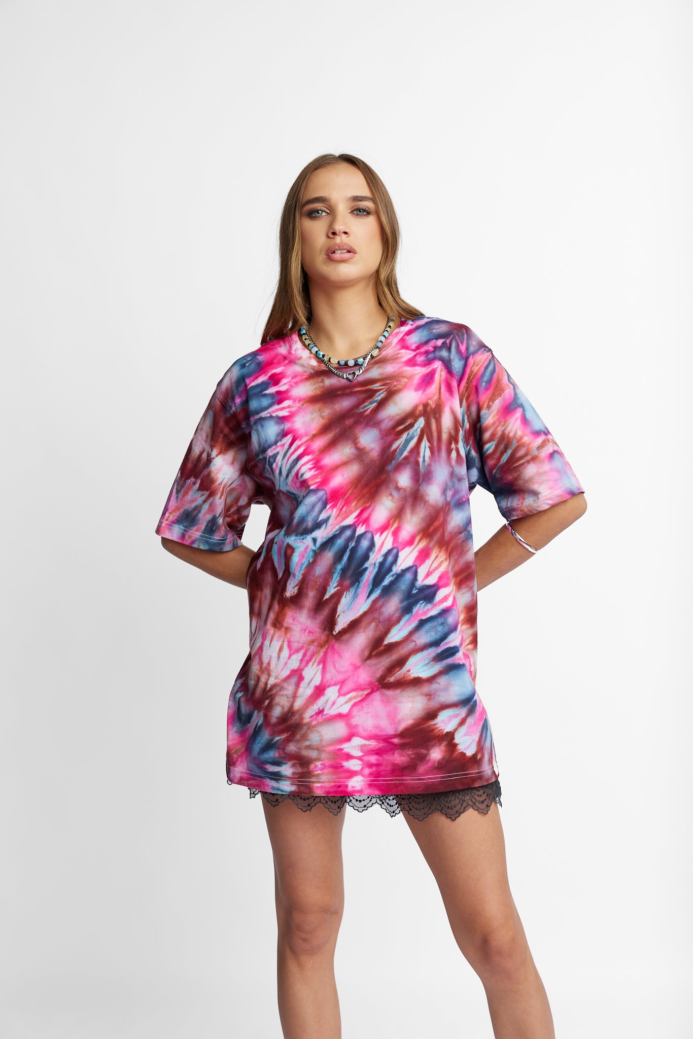 Oversized Mum Tee - Size S/M - Only Lovers Left