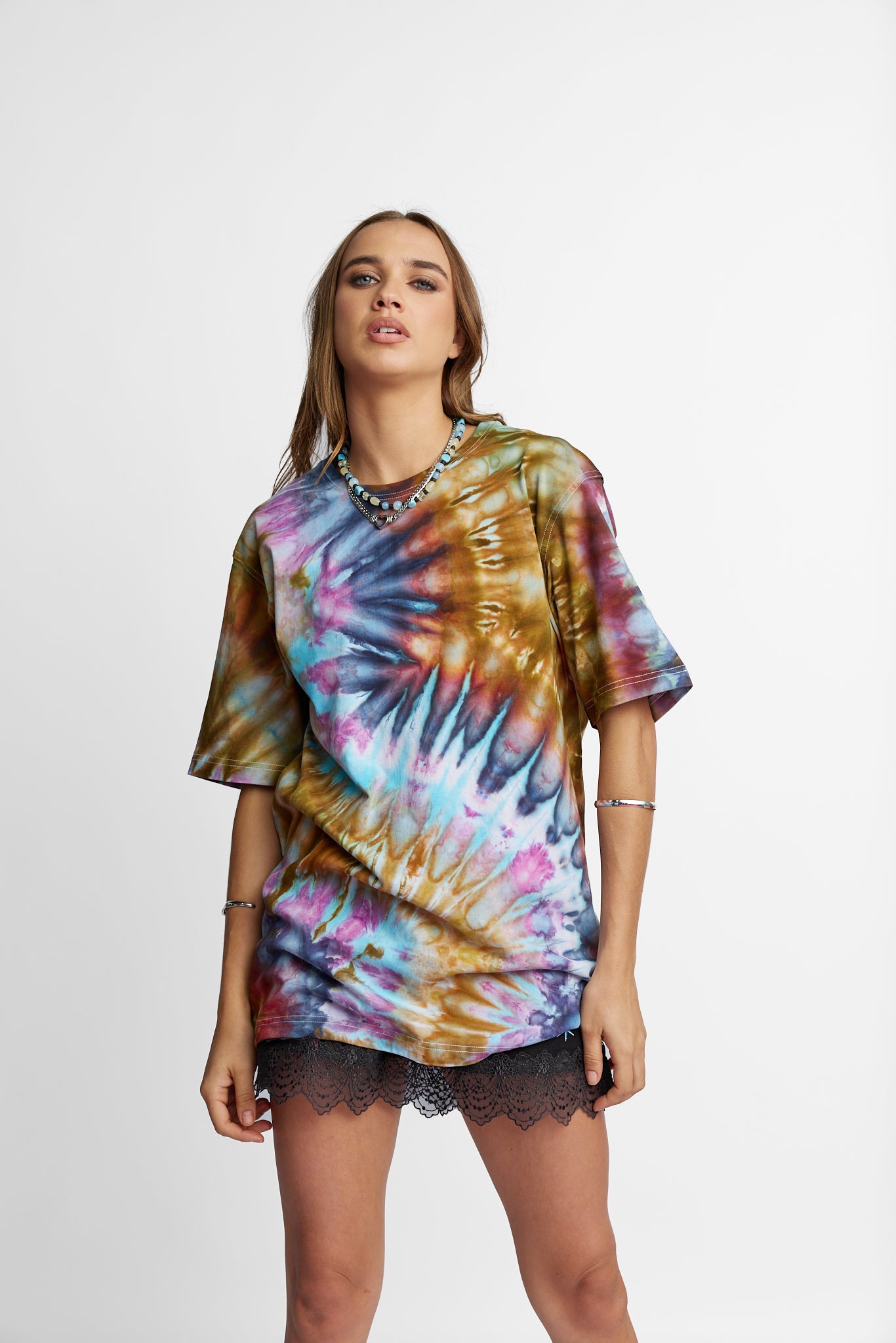 Oversized Mum Tee - Size S/M - Only Lovers Left