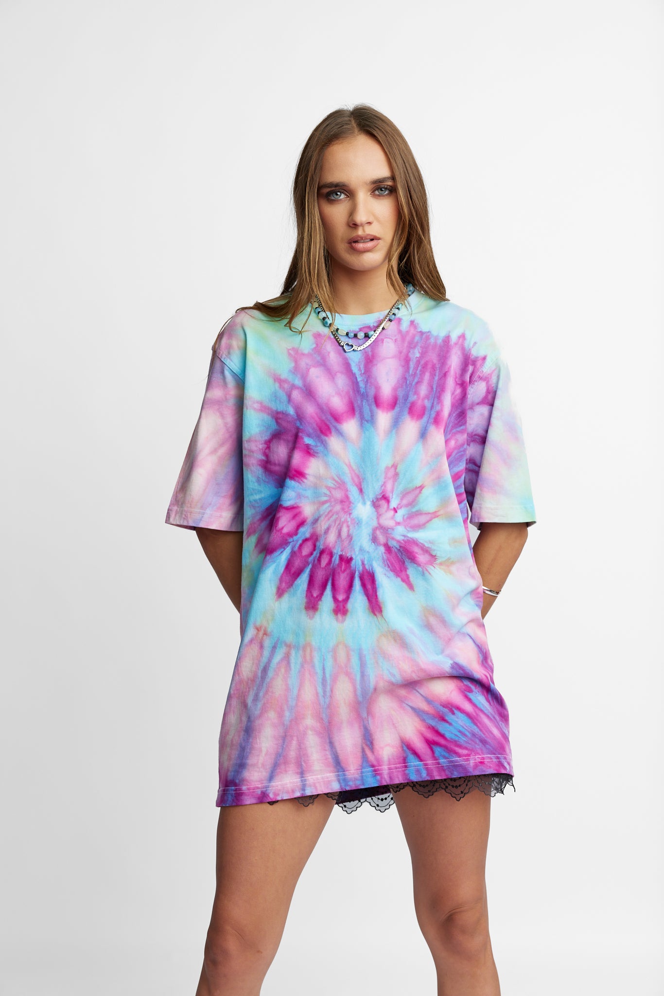 Oversized Mum Tee - Size S/M - Only Lovers Left
