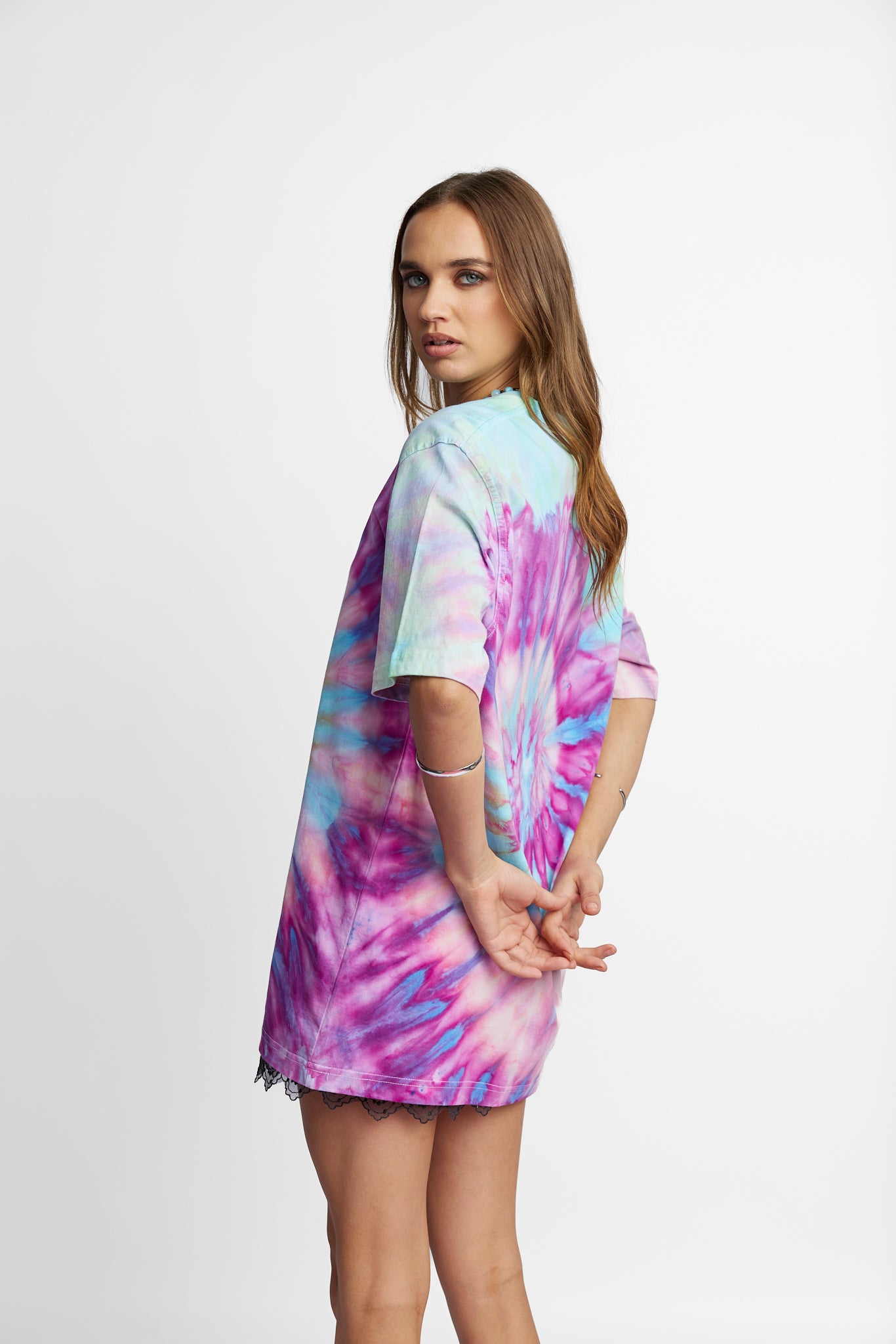 Oversized Mum Tee - Size S/M - Only Lovers Left