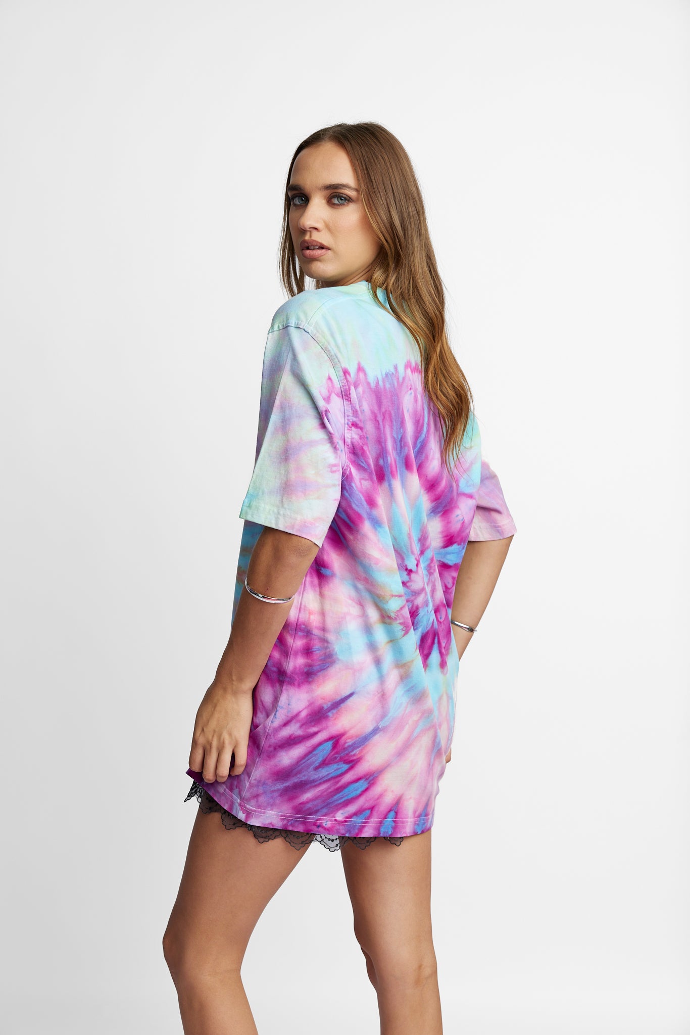 Oversized Mum Tee - Size S/M - Only Lovers Left