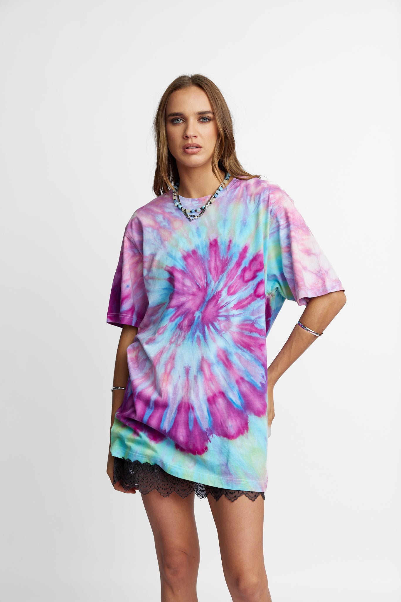 Oversized Mum Tee - Size S/M - Only Lovers Left