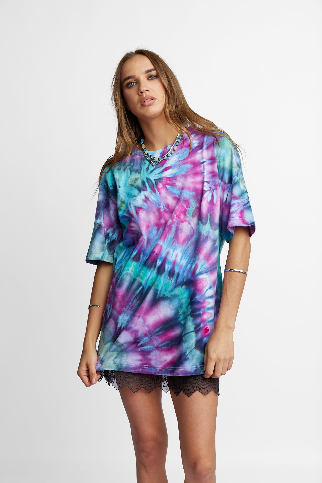 Oversized Mum Tee - Size S/M - Only Lovers Left