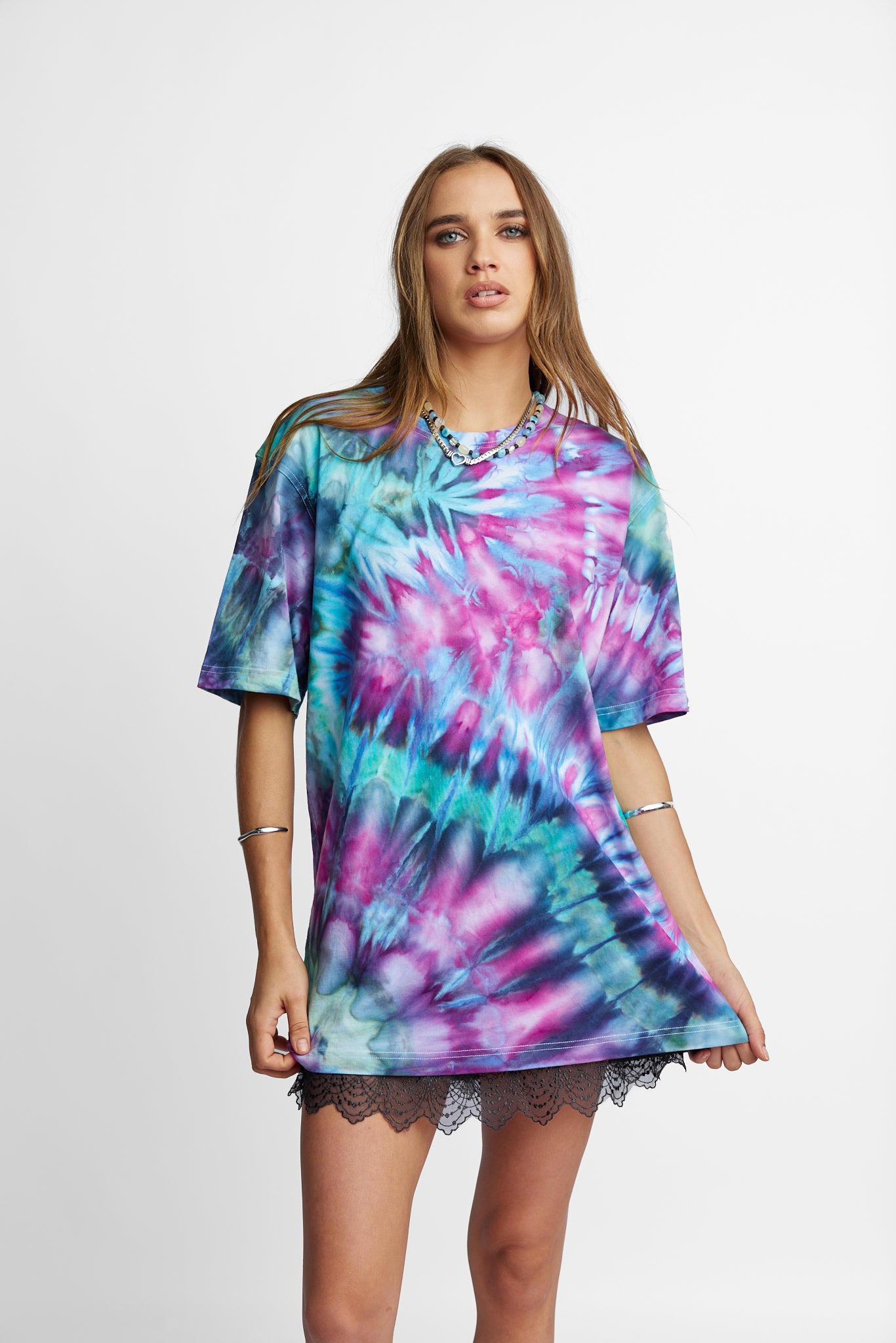 Oversized Mum Tee - Size S/M - Only Lovers Left