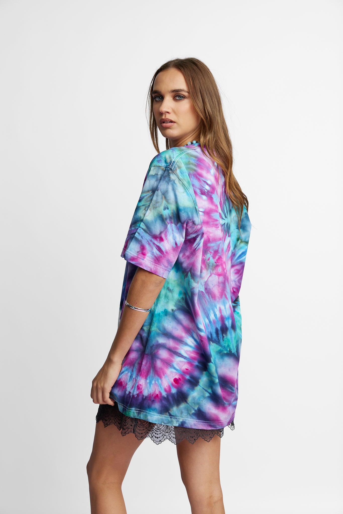 Oversized Mum Tee - Size S/M - Only Lovers Left