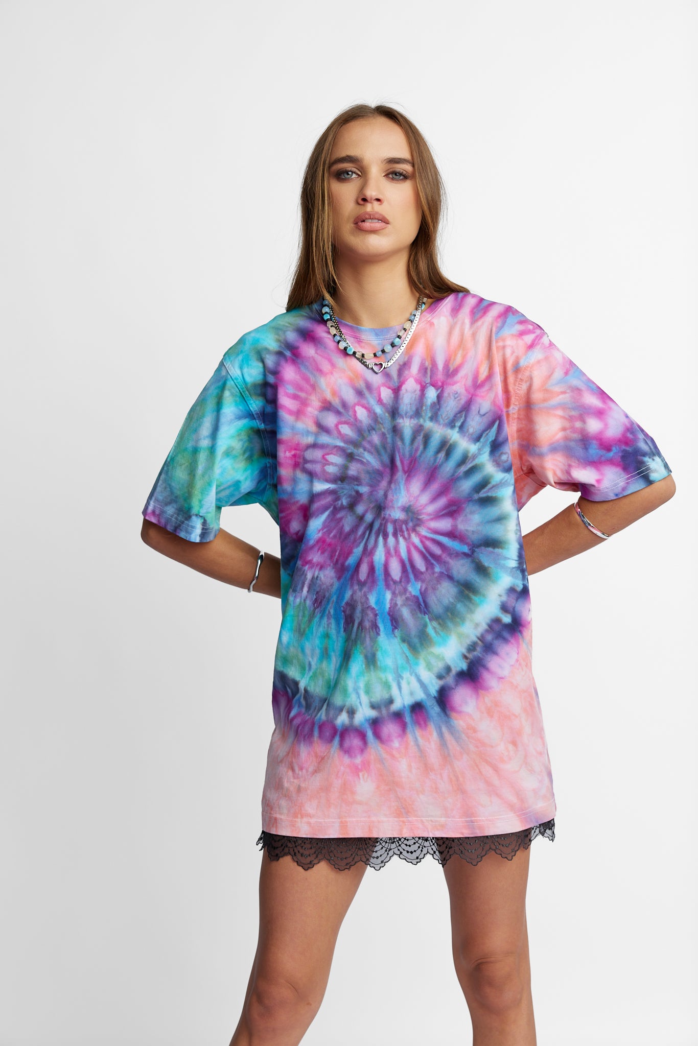 Oversized Mum Tee - Size S/M - Only Lovers Left