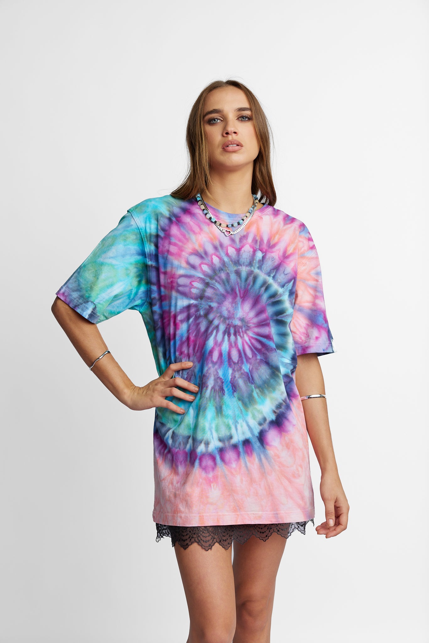 Oversized Mum Tee - Size S/M - Only Lovers Left