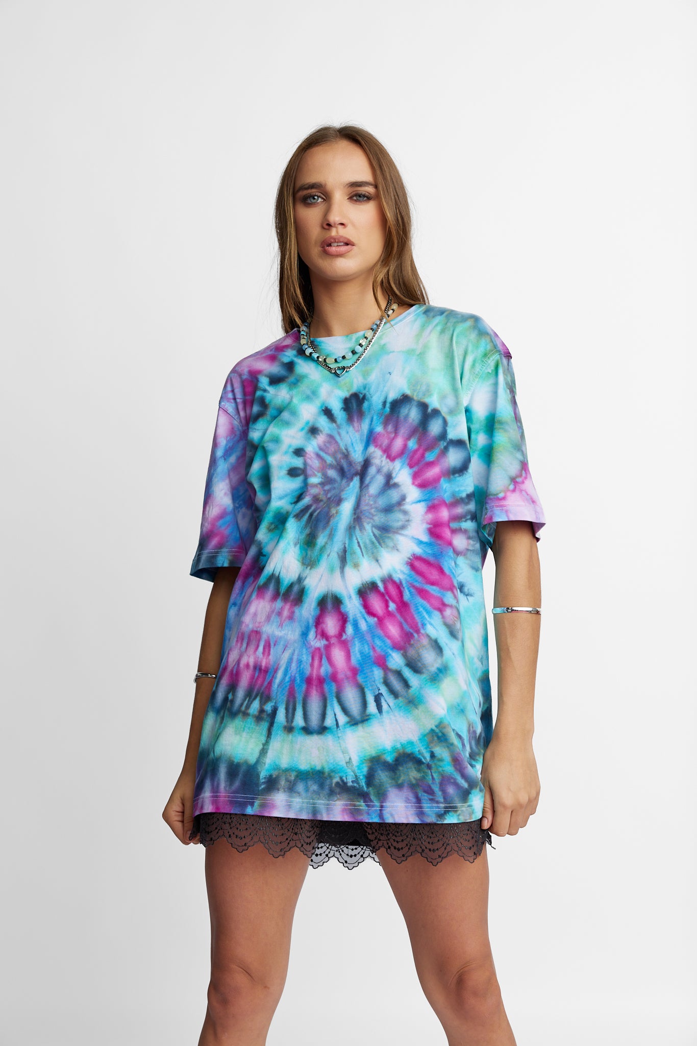 Oversized Mum Tee - Size S/M - Only Lovers Left