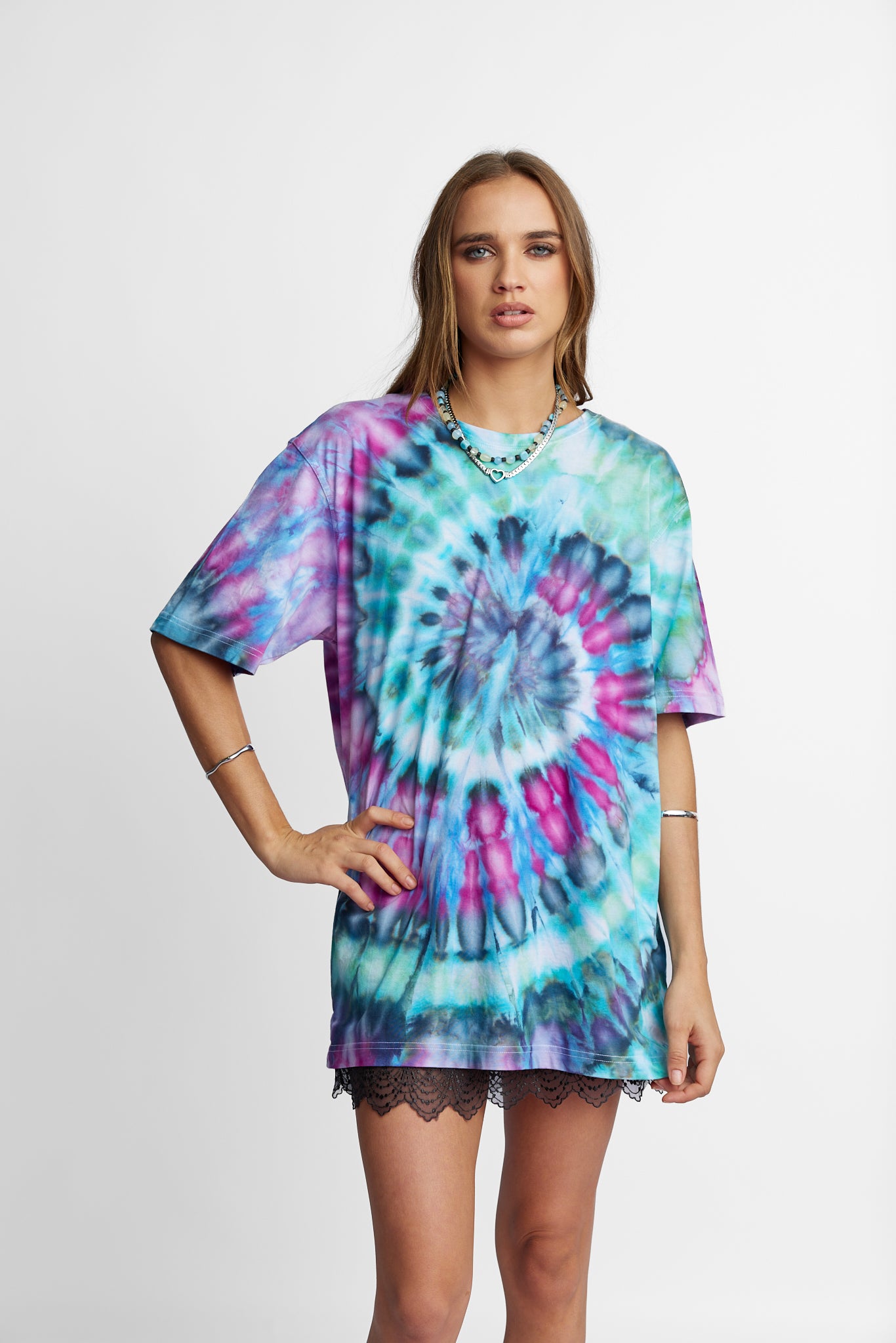 Oversized Mum Tee - Size S/M - Only Lovers Left