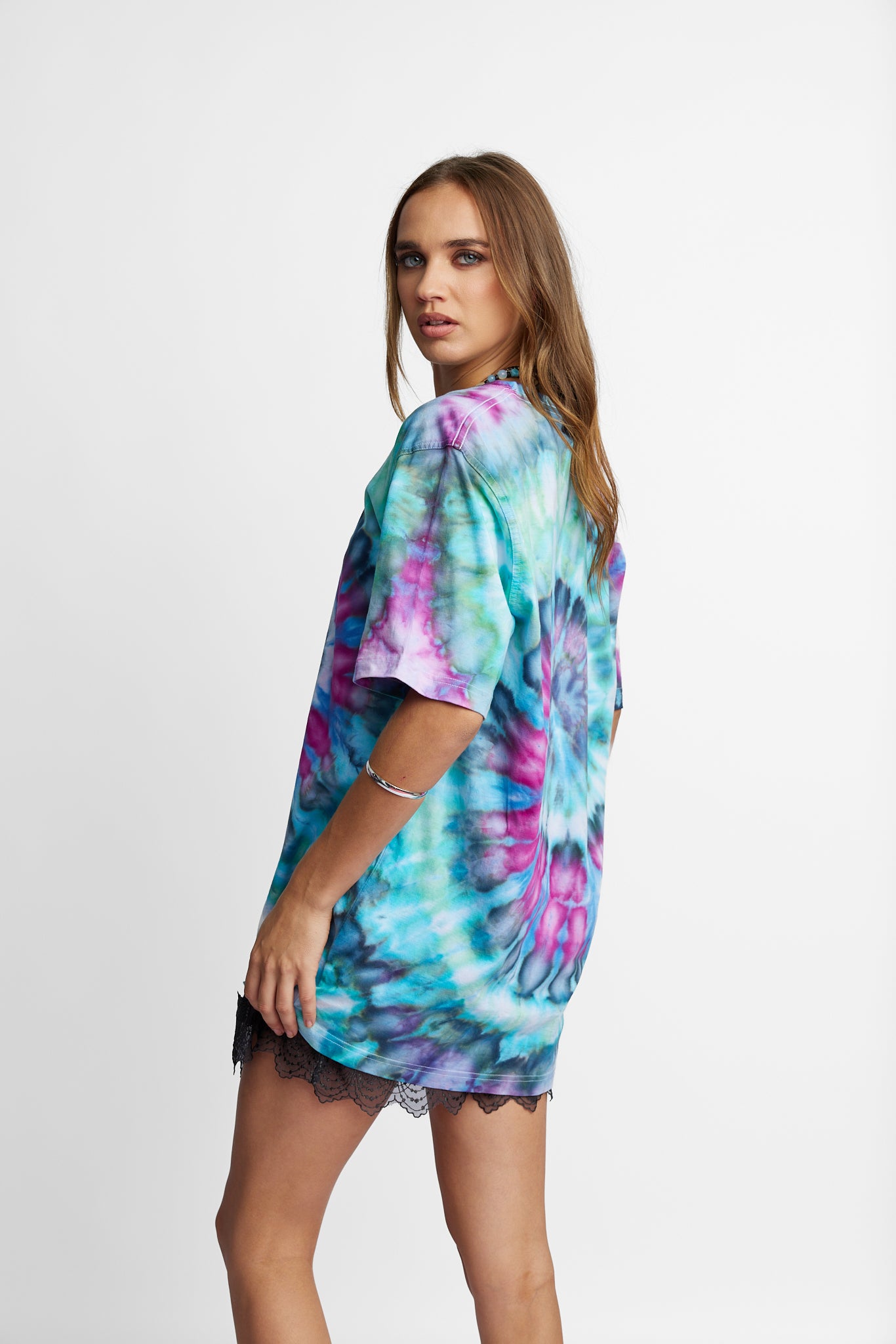 Oversized Mum Tee - Size S/M - Only Lovers Left