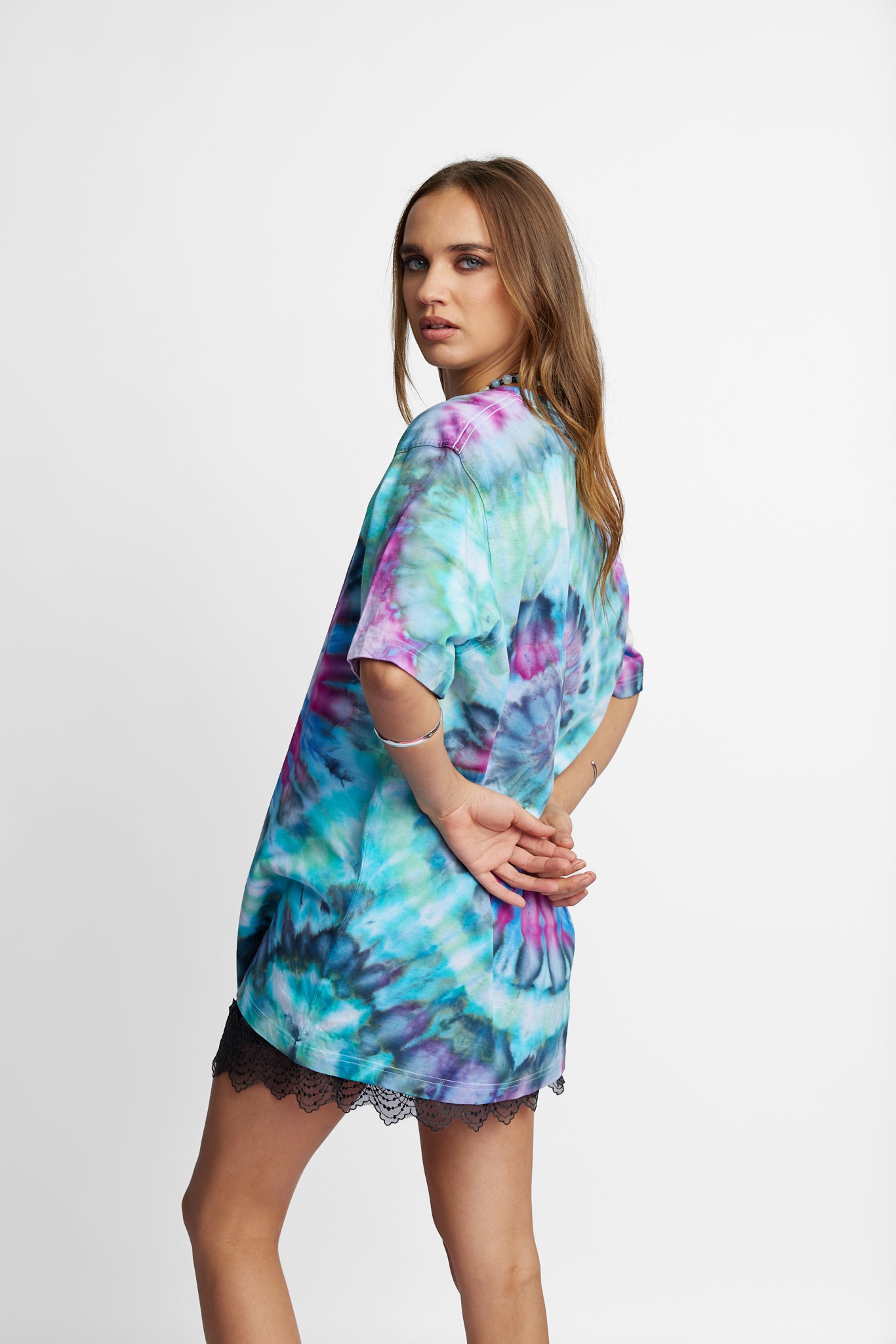 Oversized Mum Tee - Size S/M - Only Lovers Left