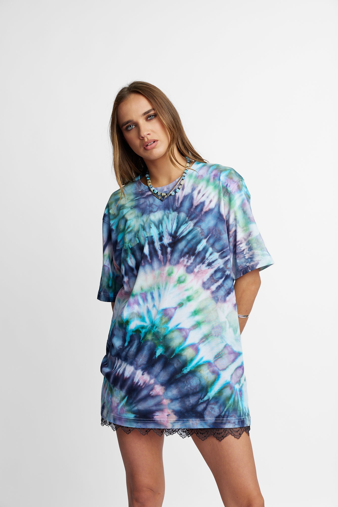 Oversized Mum Tee - Size S/M - Only Lovers Left