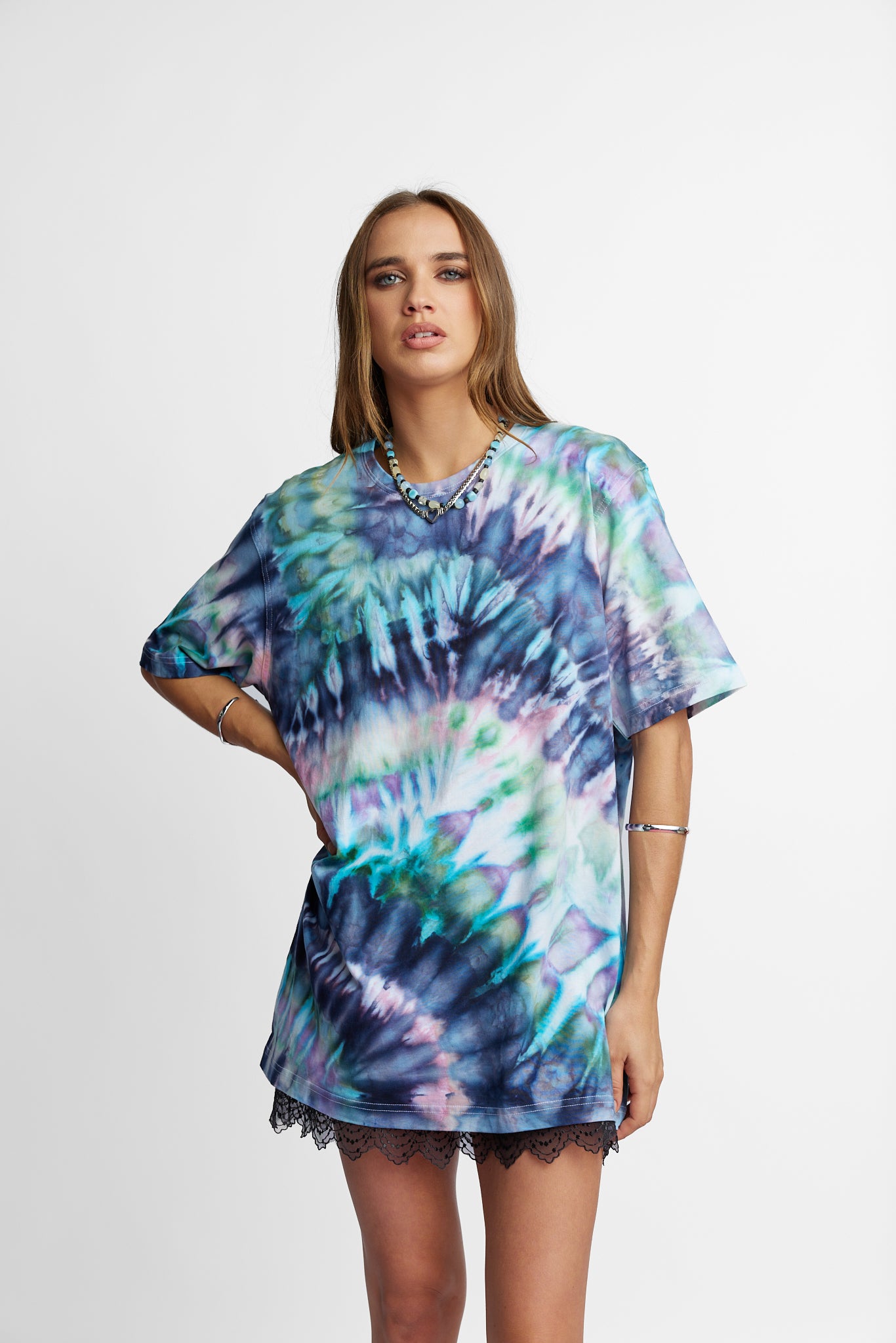Oversized Mum Tee - Size S/M - Only Lovers Left