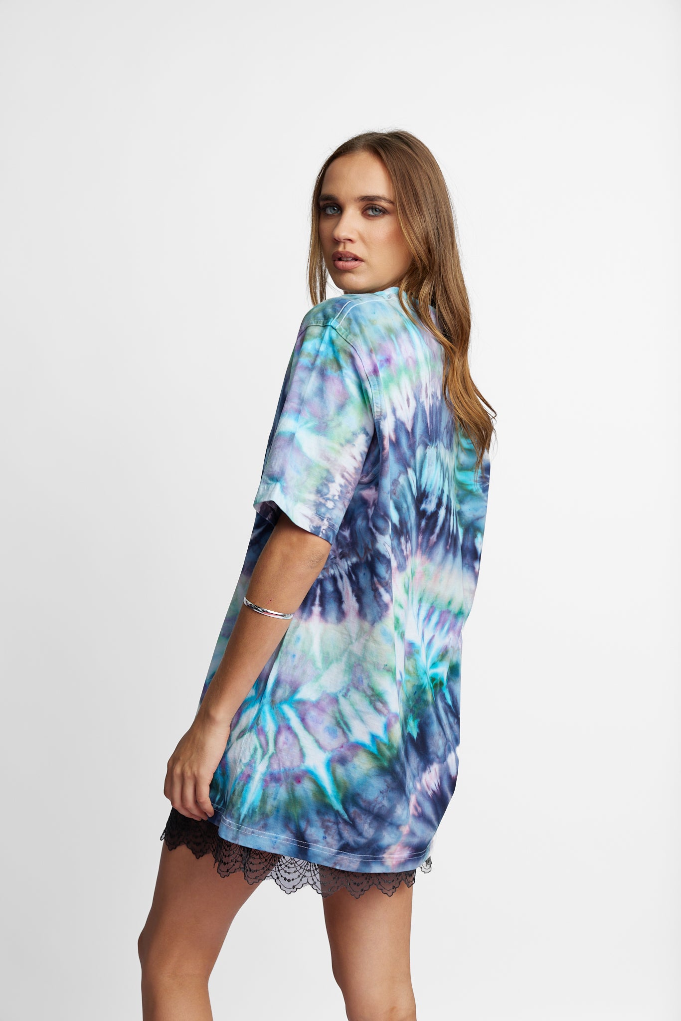 Oversized Mum Tee - Size S/M - Only Lovers Left
