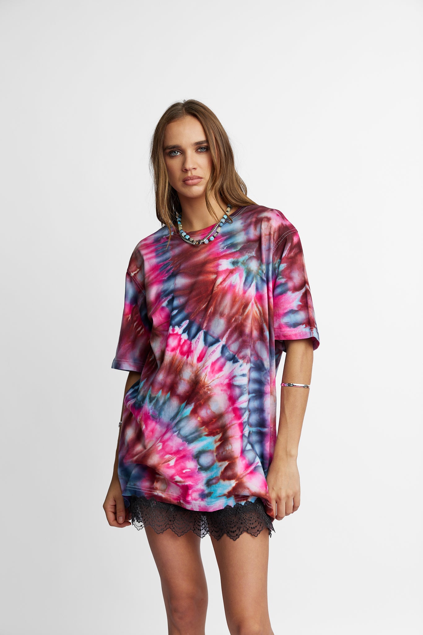 Oversized Mum Tee - Size S/M - Only Lovers Left