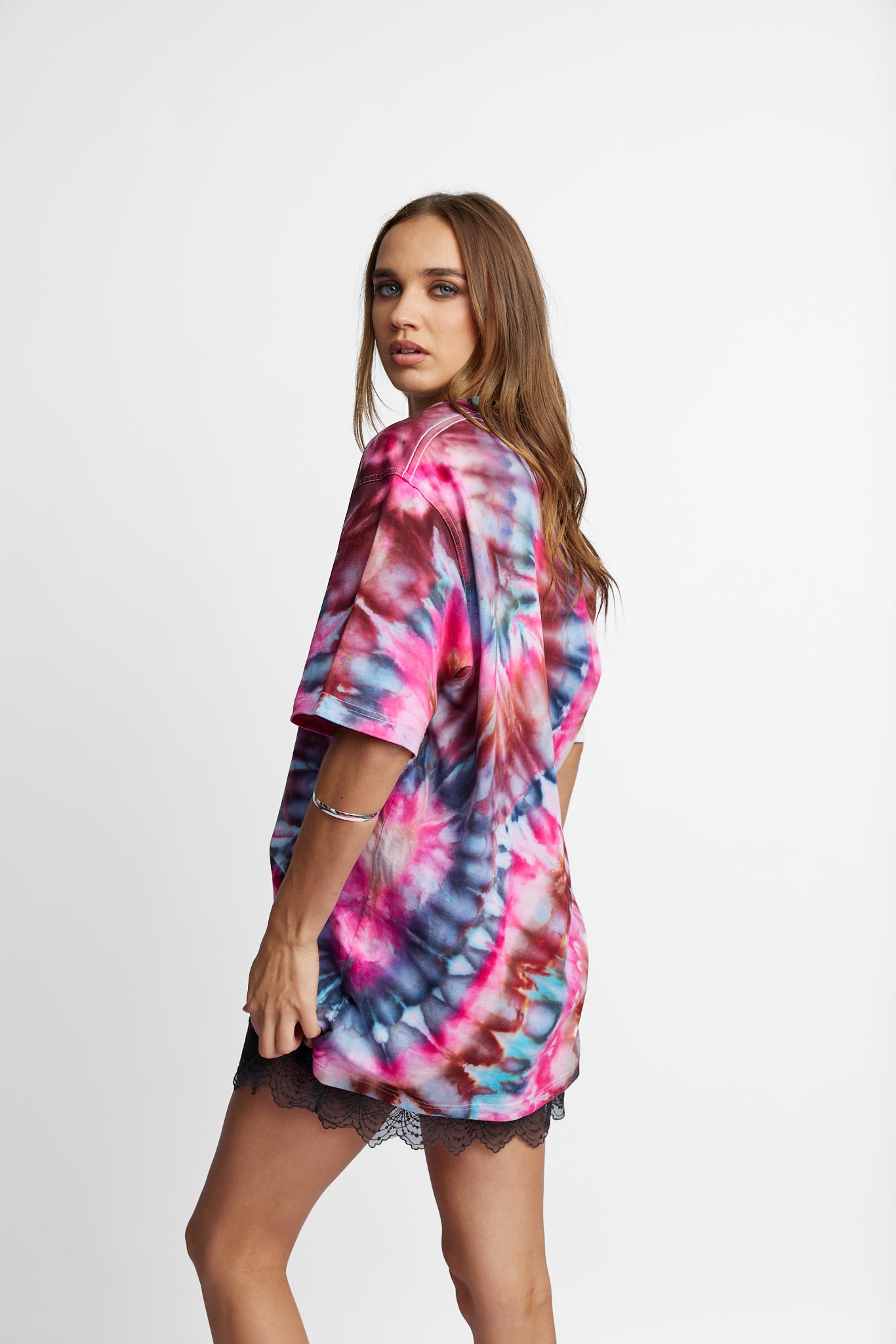 Oversized Mum Tee - Size S/M - Only Lovers Left