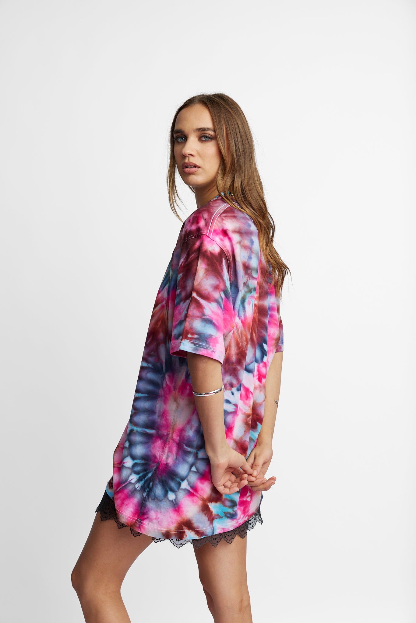 Oversized Mum Tee - Size S/M - Only Lovers Left