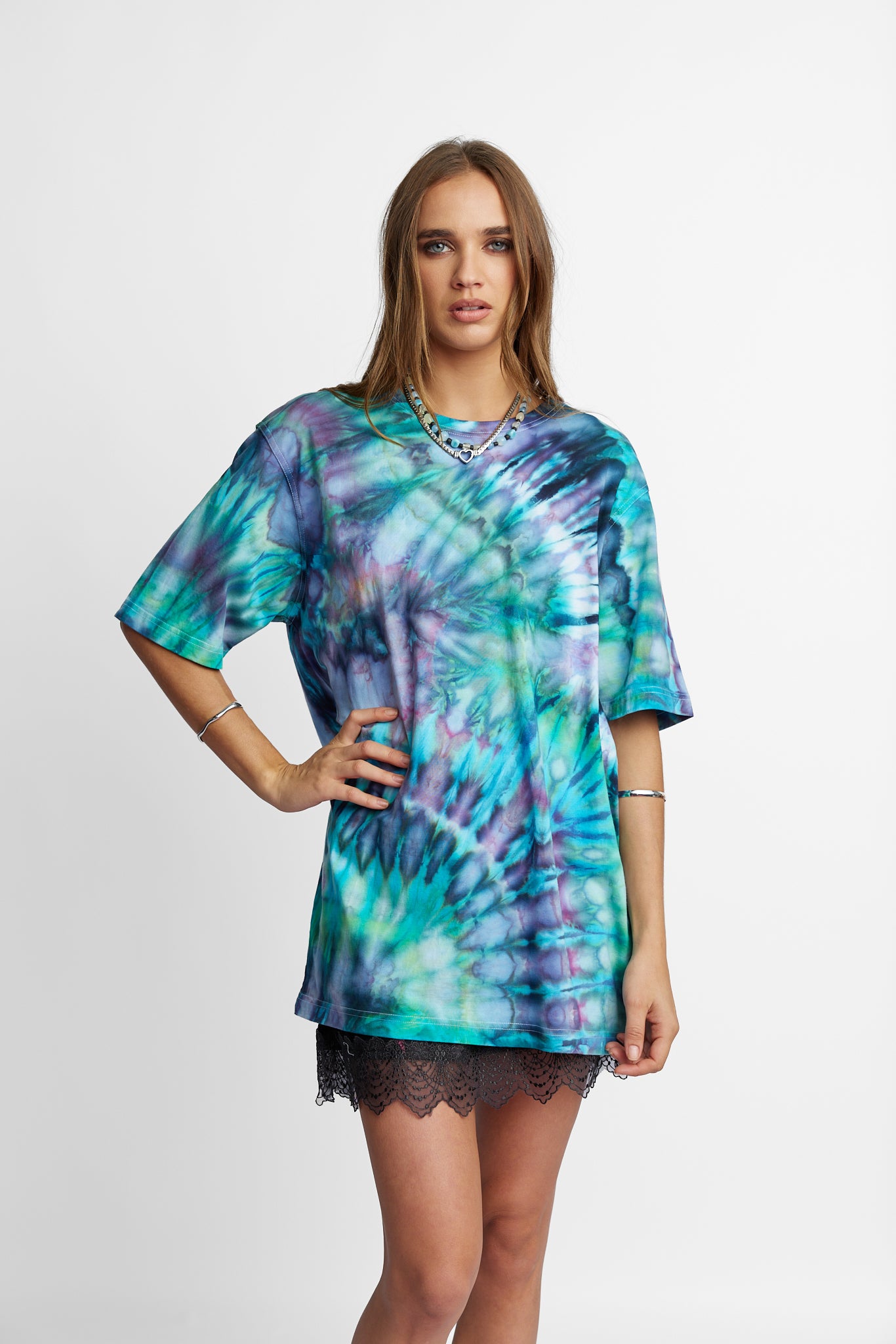 Oversized Mum Tee - Size S/M - Only Lovers Left