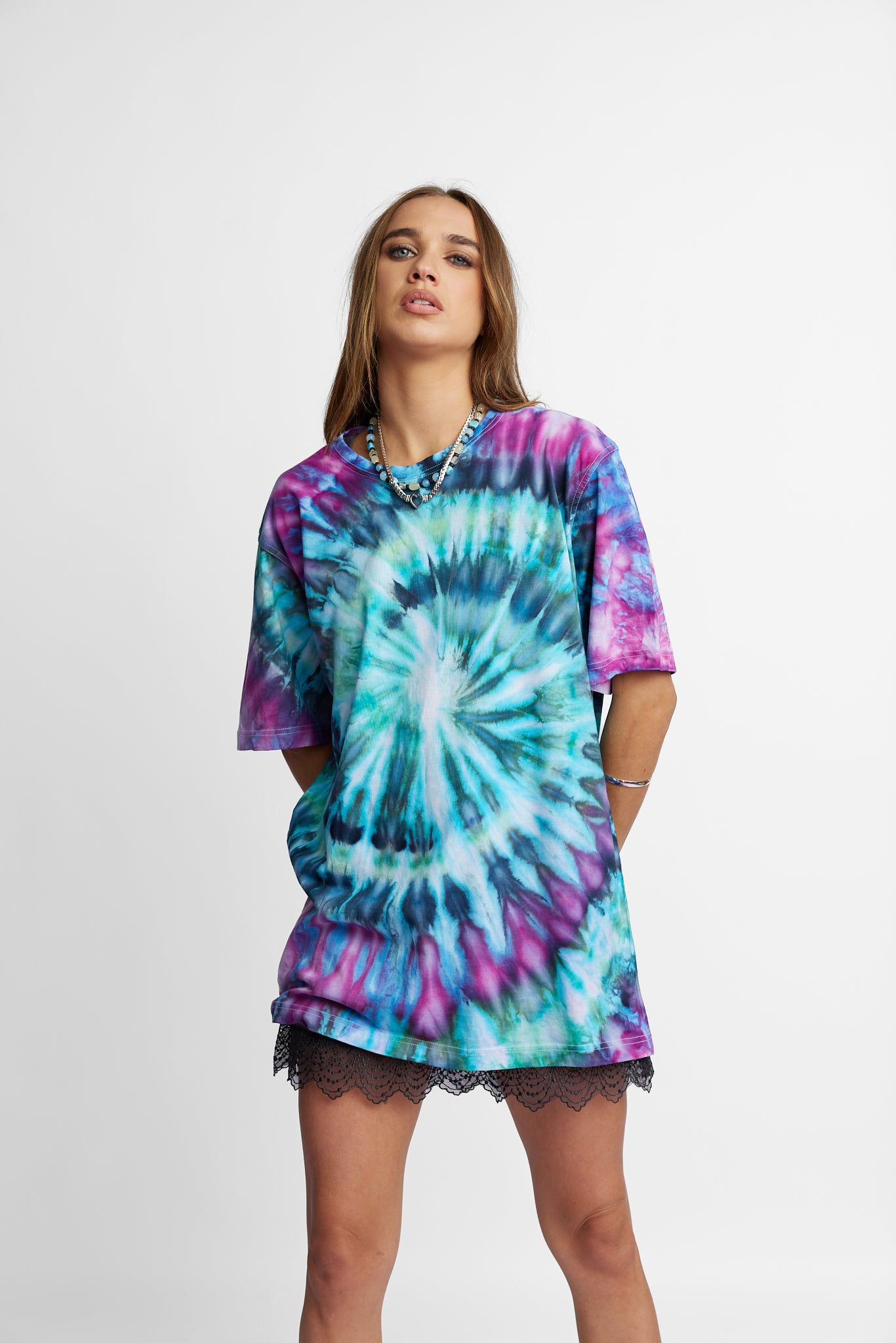 Oversized Mum Tee - Size S/M - Only Lovers Left