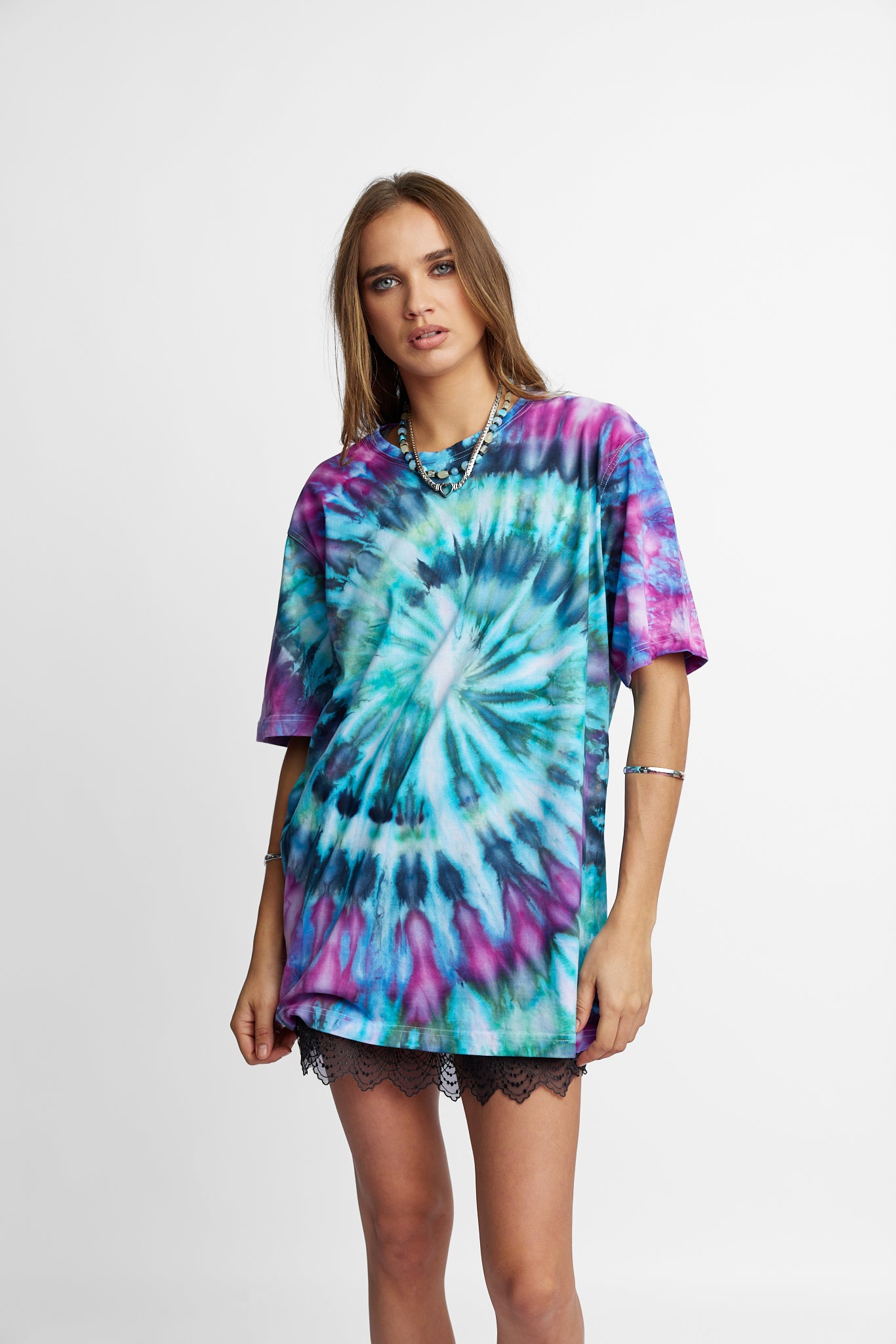 Oversized Mum Tee - Size S/M - Only Lovers Left