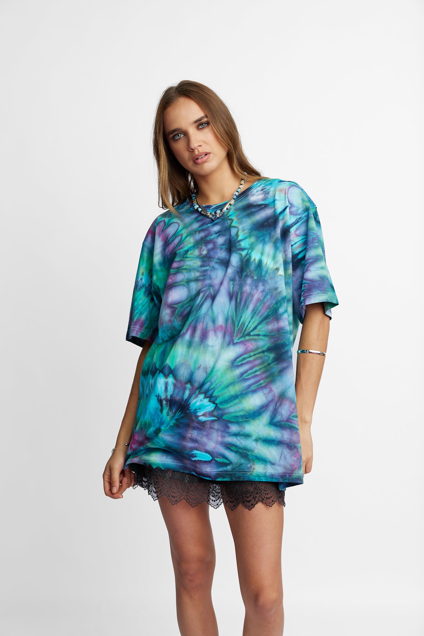 Oversized Mum Tee - Size S/M - Only Lovers Left