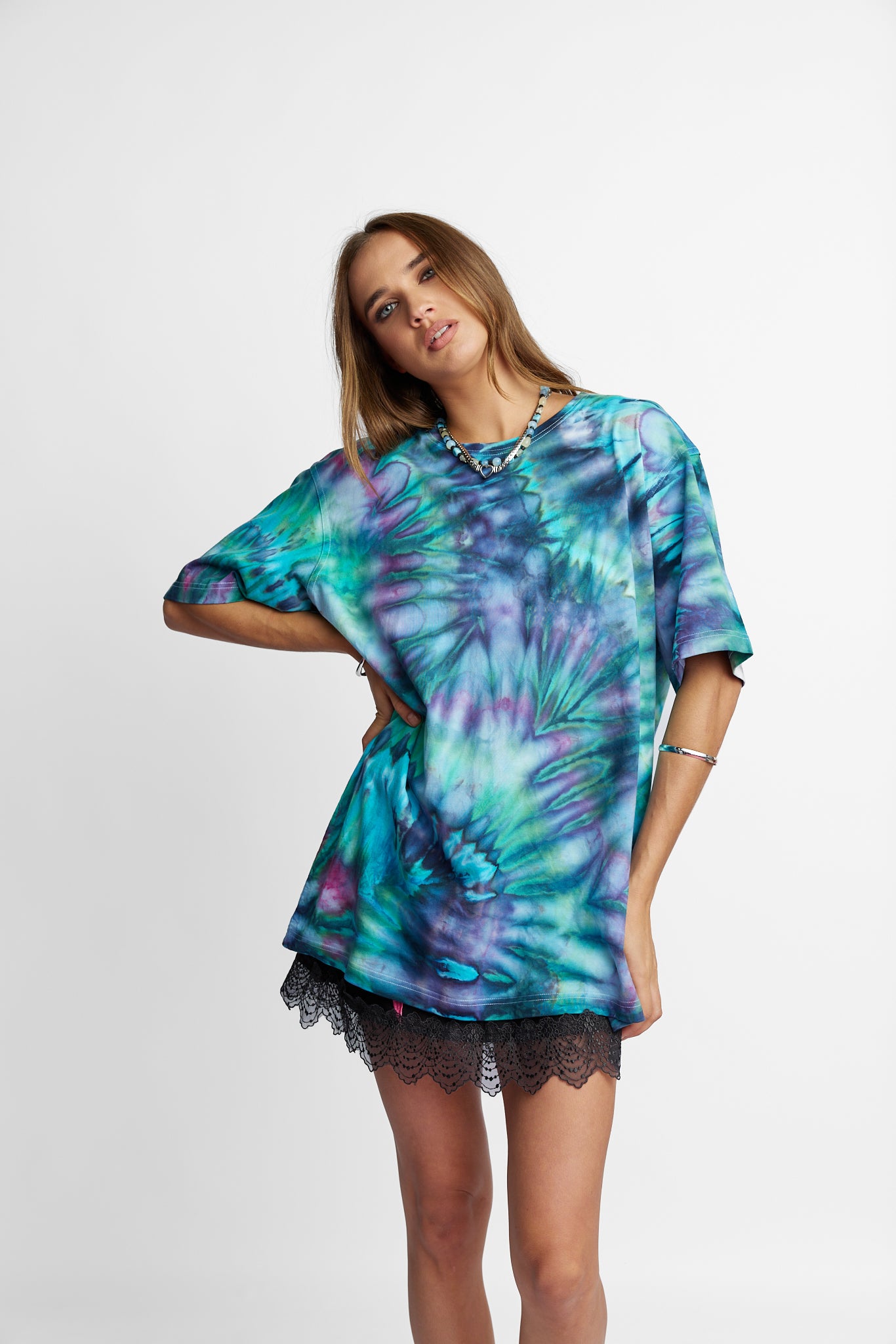 Oversized Mum Tee - Size S/M - Only Lovers Left
