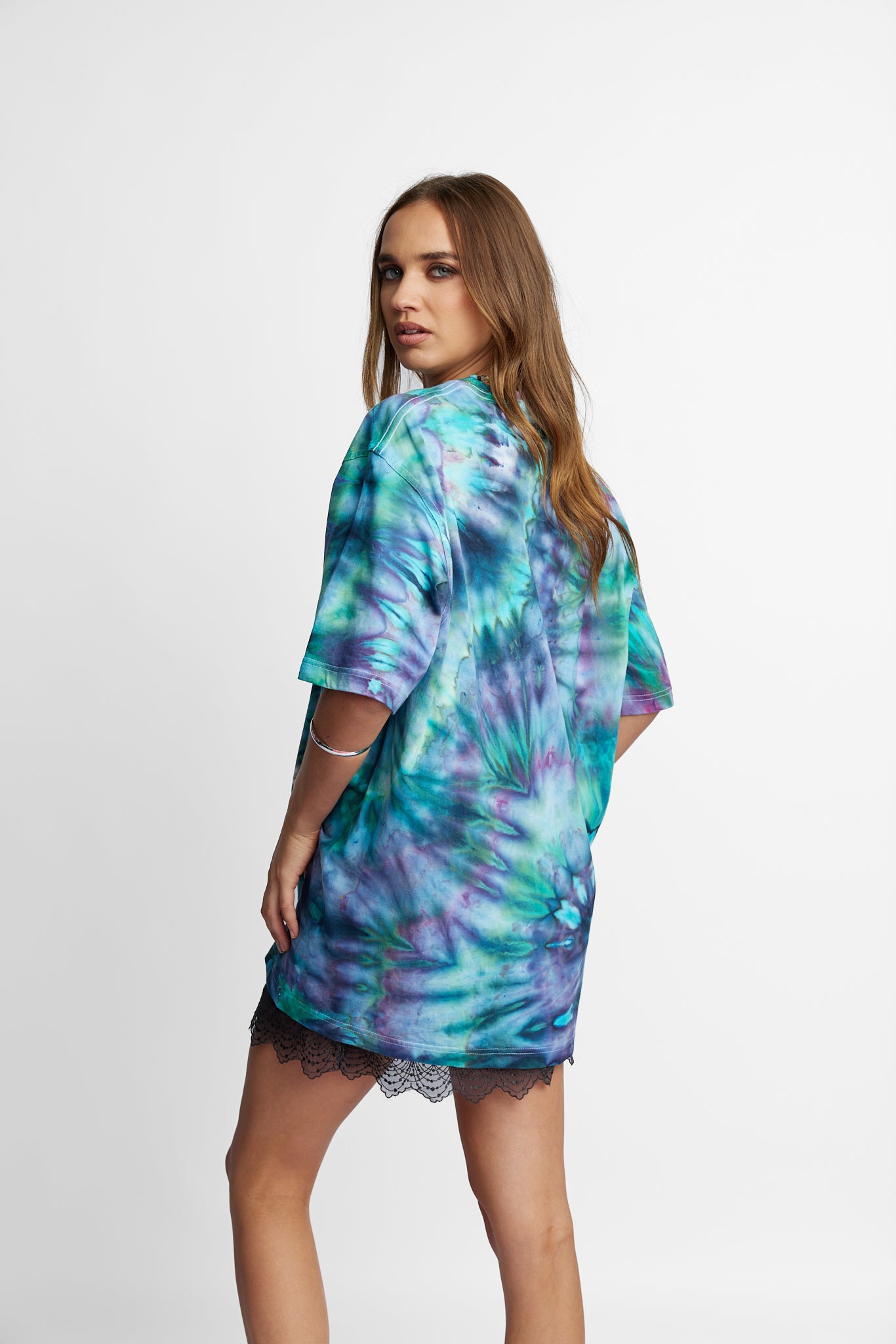 Oversized Mum Tee - Size S/M - Only Lovers Left