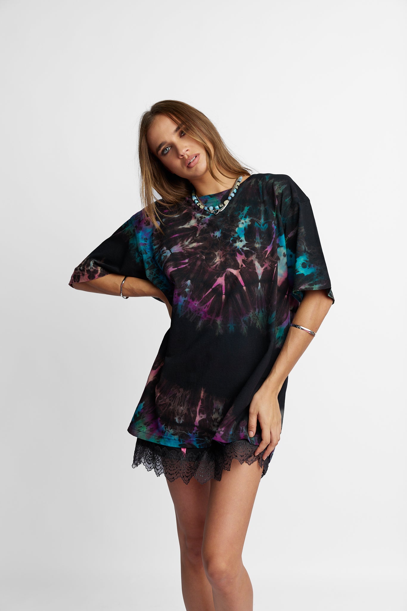 Oversized Mum Tee - Size S/M - Only Lovers Left