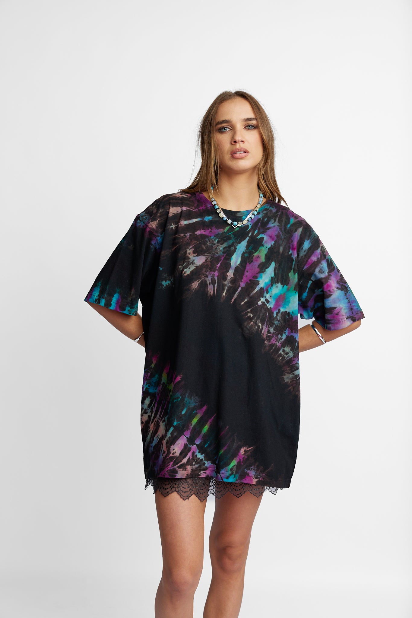 Oversized Mum Tee - Size S/M - Only Lovers Left