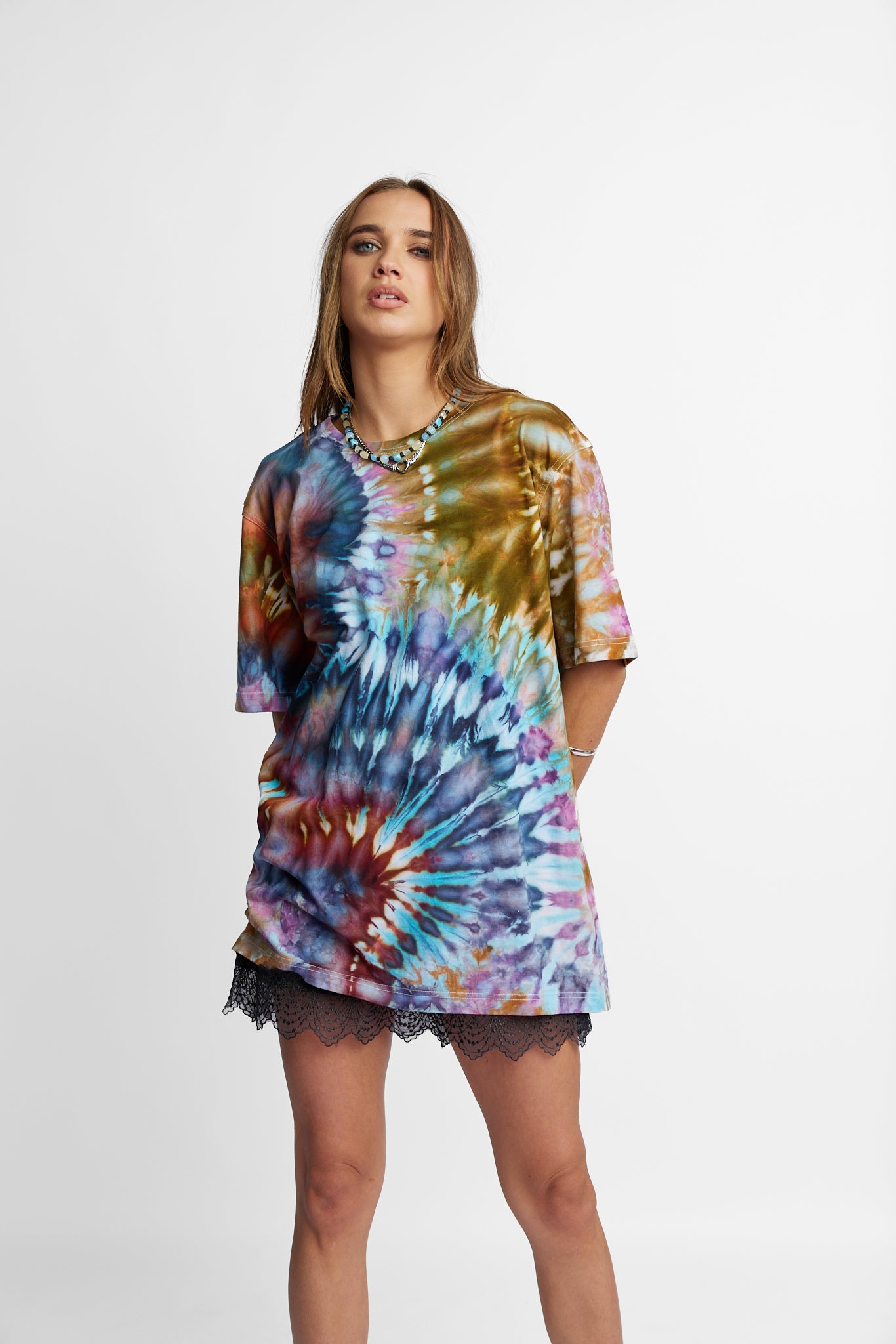 Oversized Mum Tee - Size S/M - Only Lovers Left