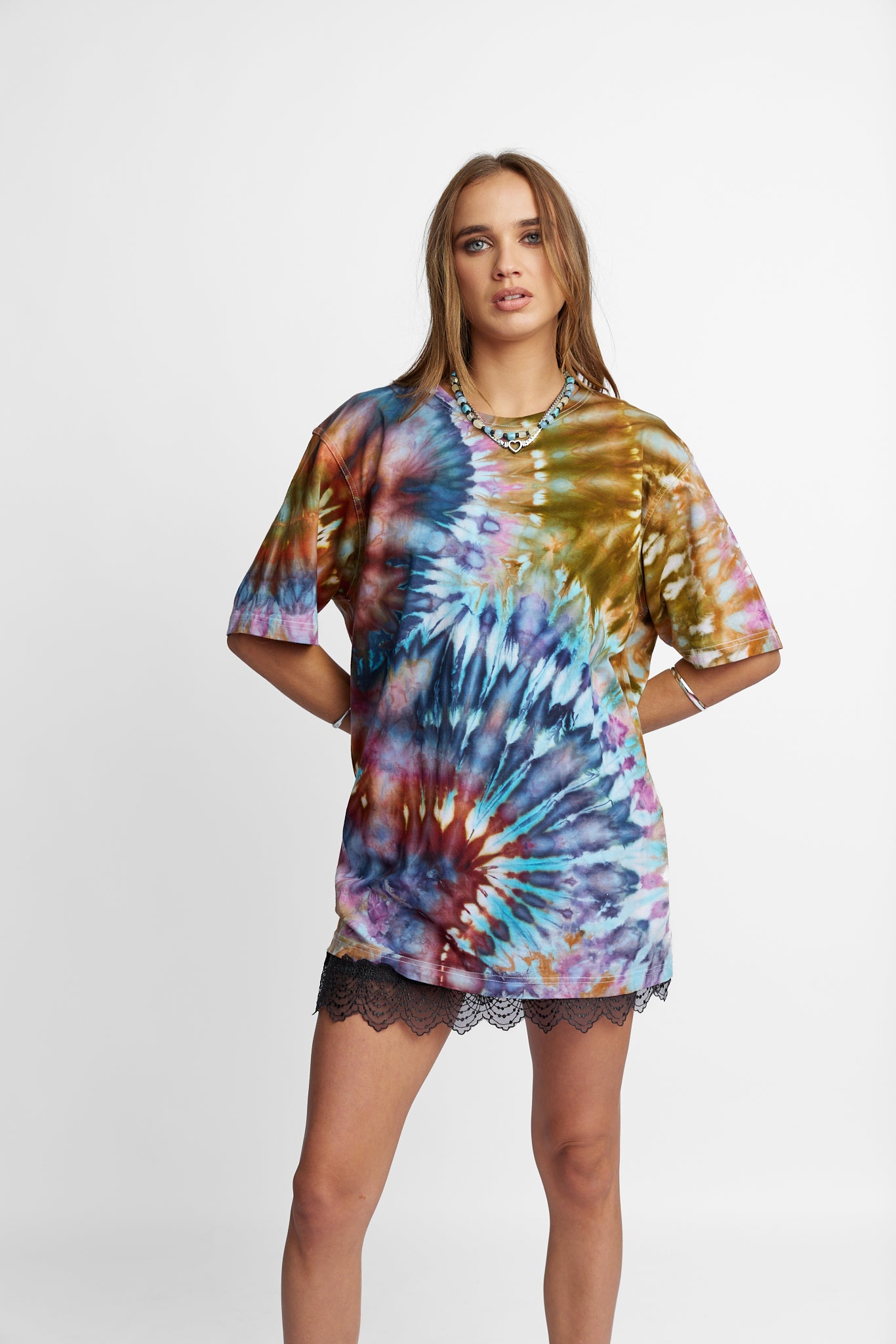 Oversized Mum Tee - Size S/M - Only Lovers Left