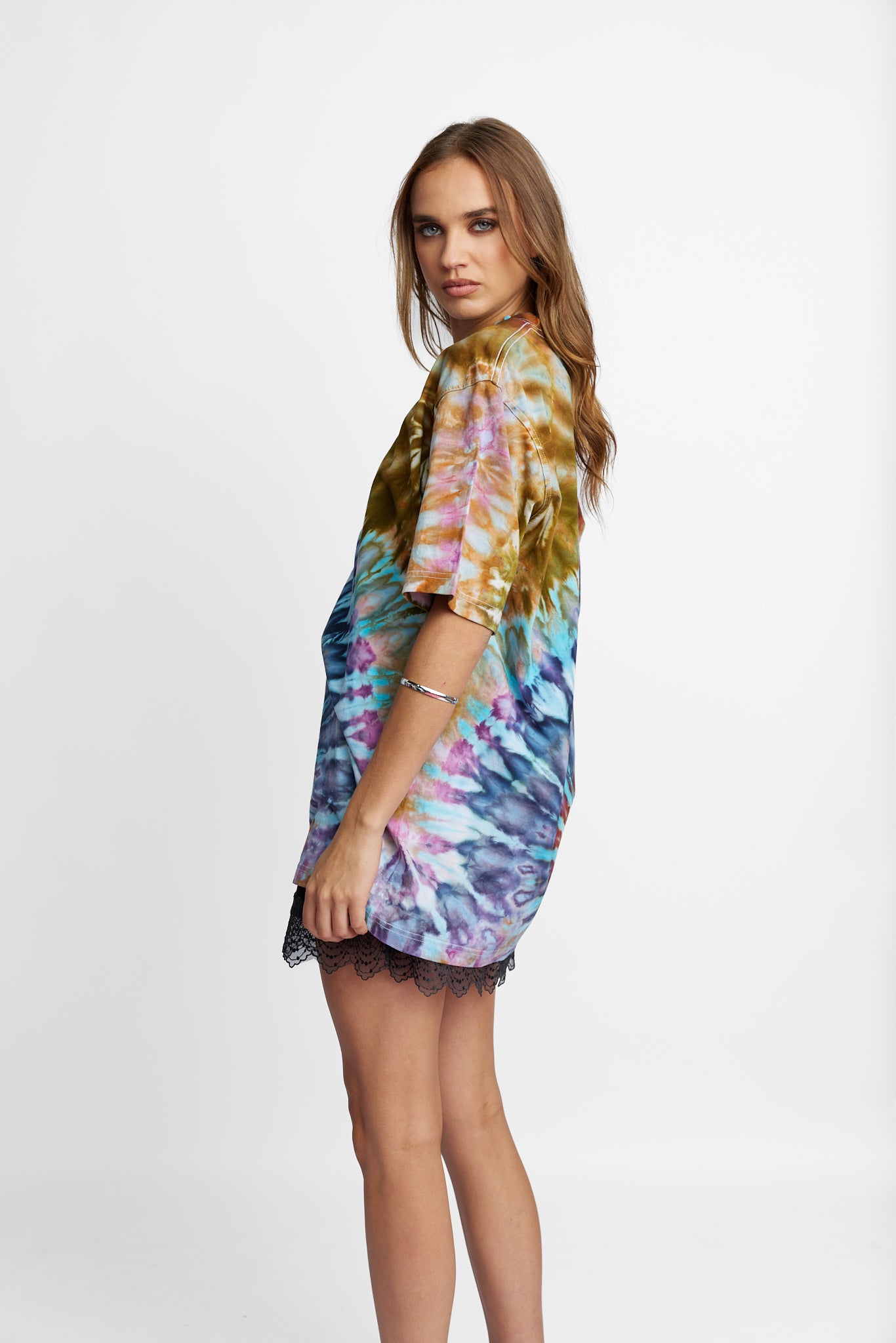 Oversized Mum Tee - Size S/M - Only Lovers Left