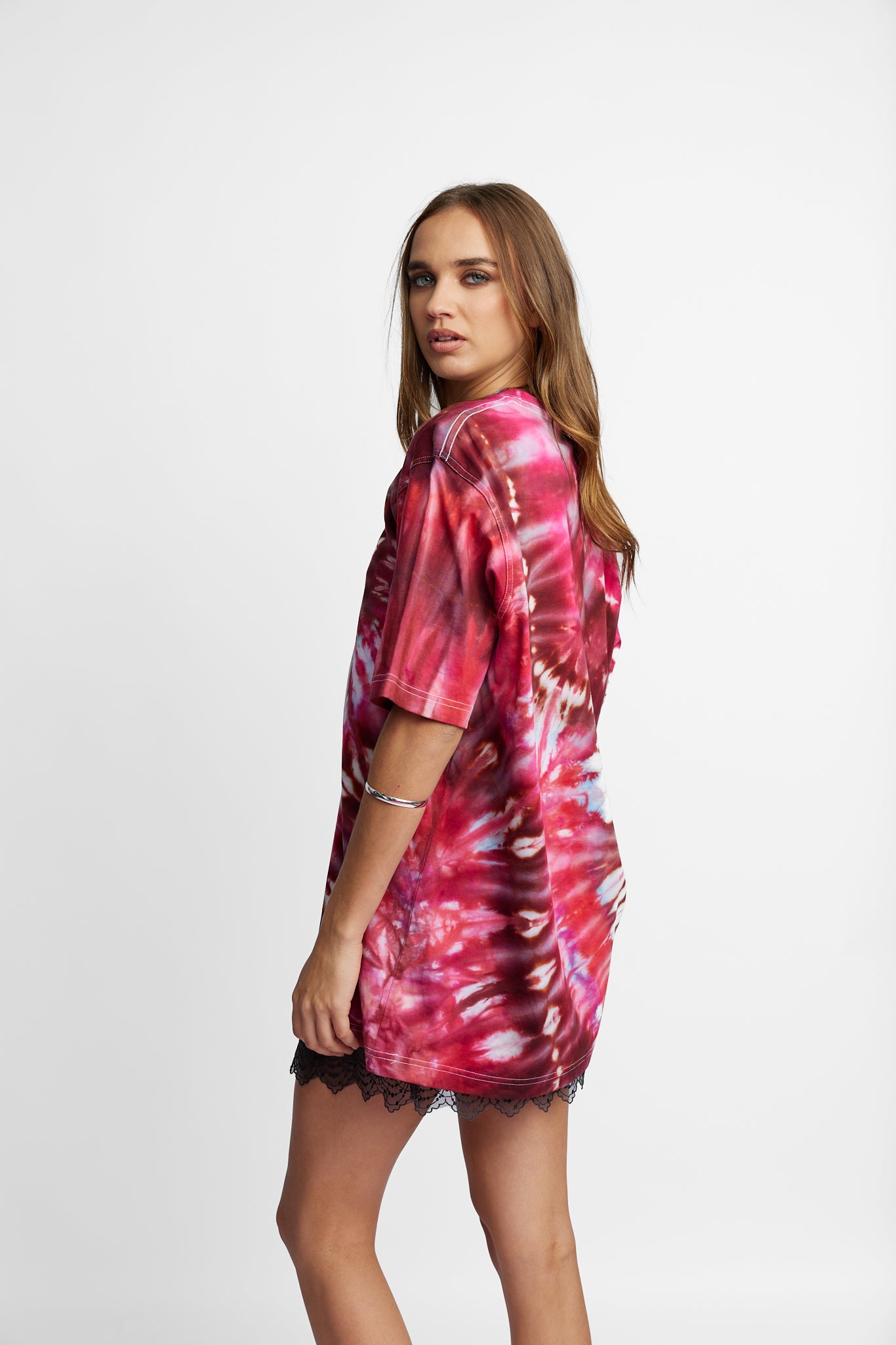 Oversized Mum Tee - Size S/M - Only Lovers Left