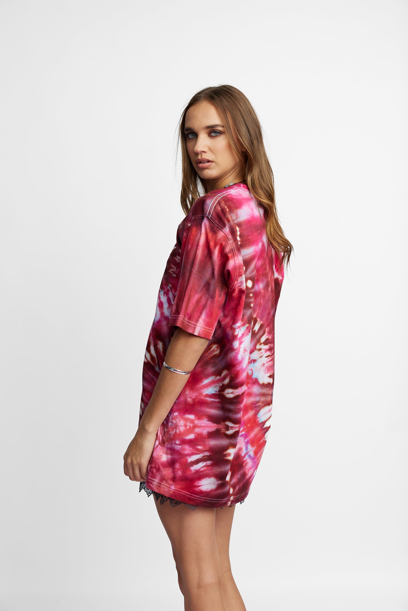 Oversized Mum Tee - Size S/M - Only Lovers Left