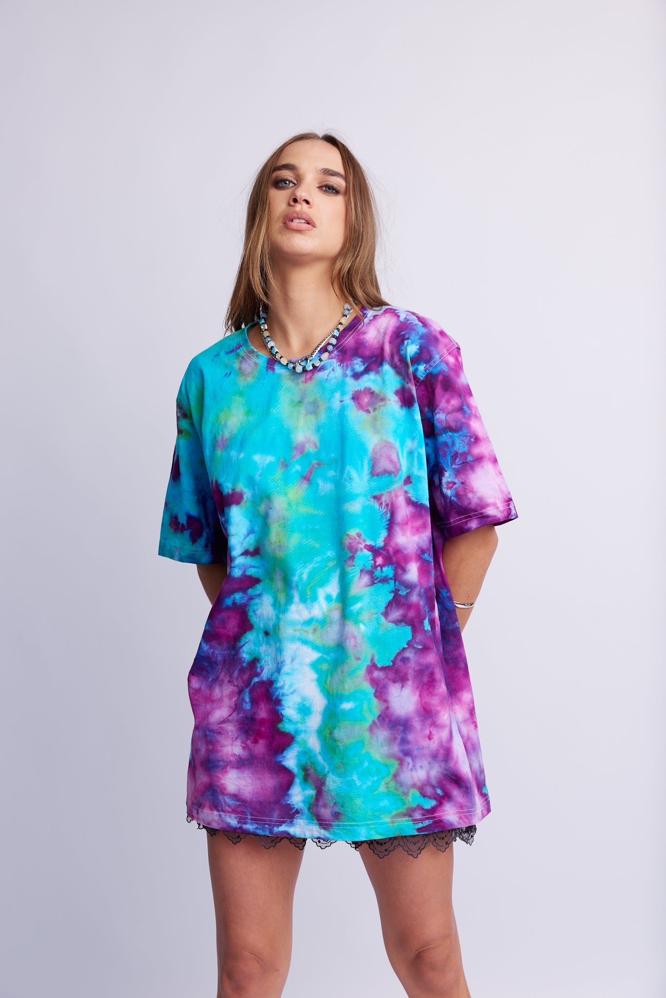 Oversized Mum Tee - Size S/M - Only Lovers Left