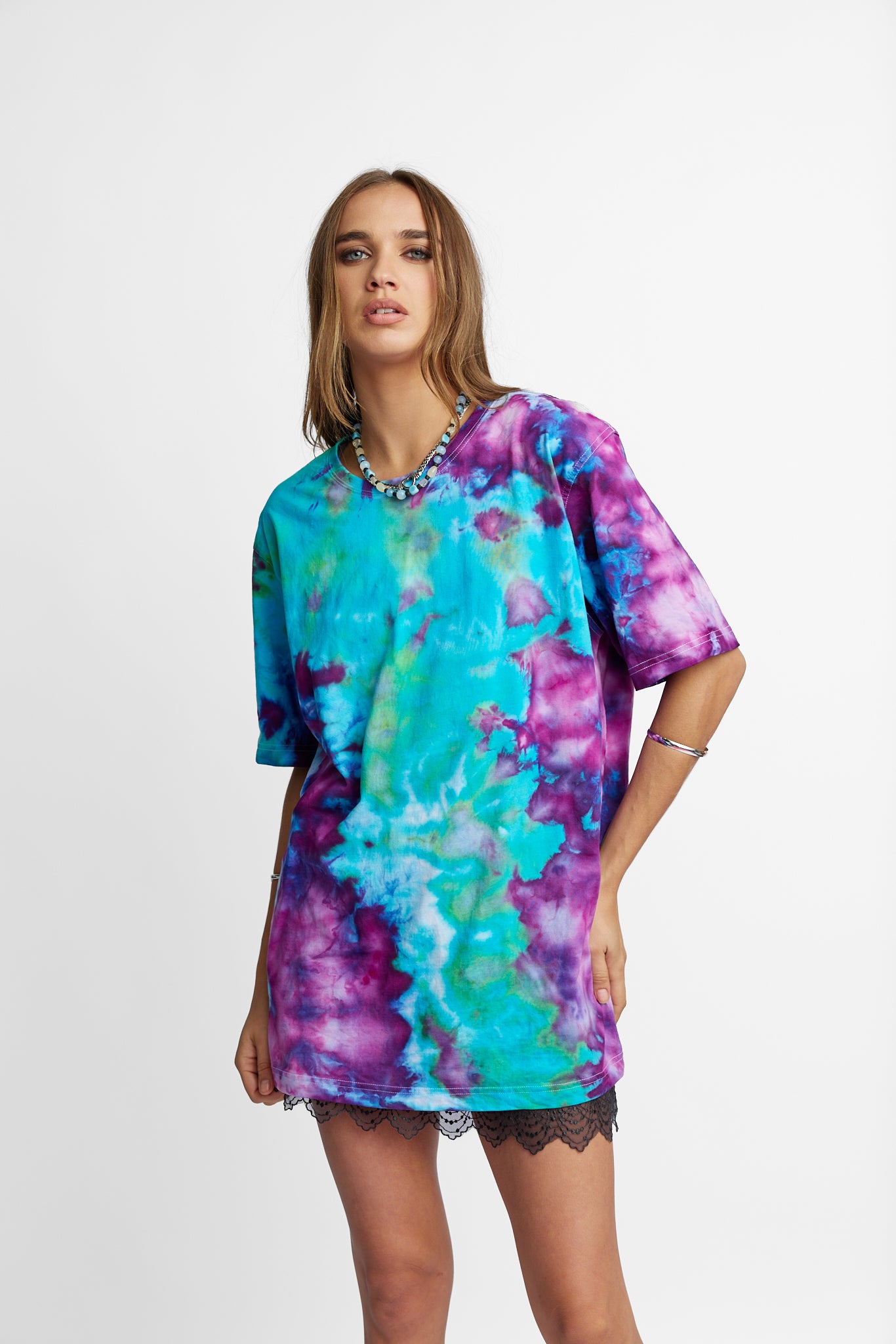 Oversized Mum Tee - Size S/M - Only Lovers Left